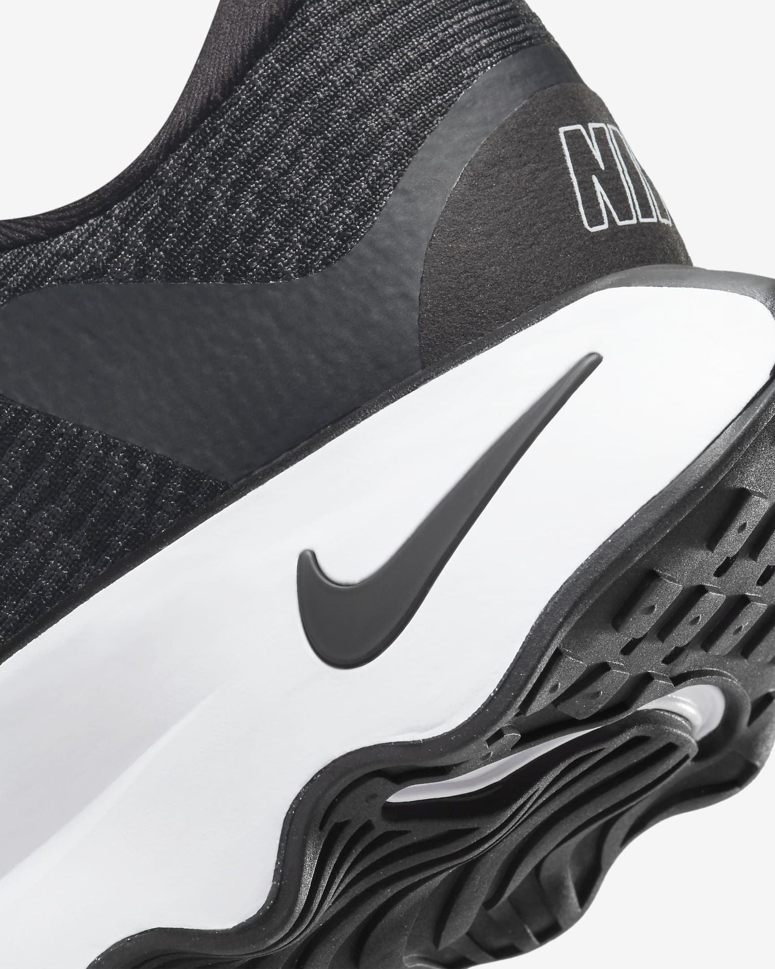 Giày Thể Thao tập luyện Nữ WMNS NIKE MOTIVA