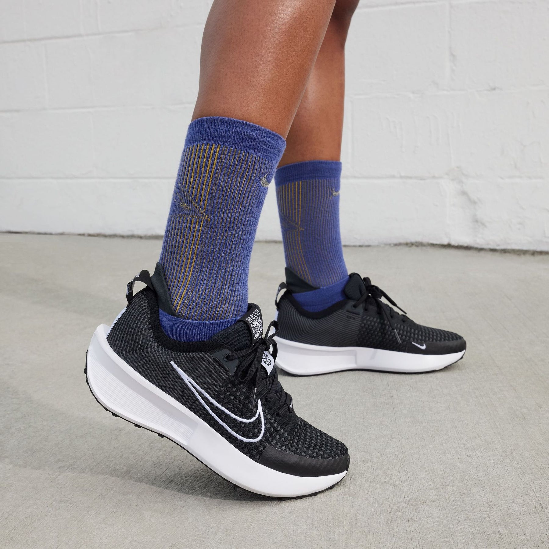 Giày Thể Thao Chạy Bộ Nữ Nike W Nike Interact Run