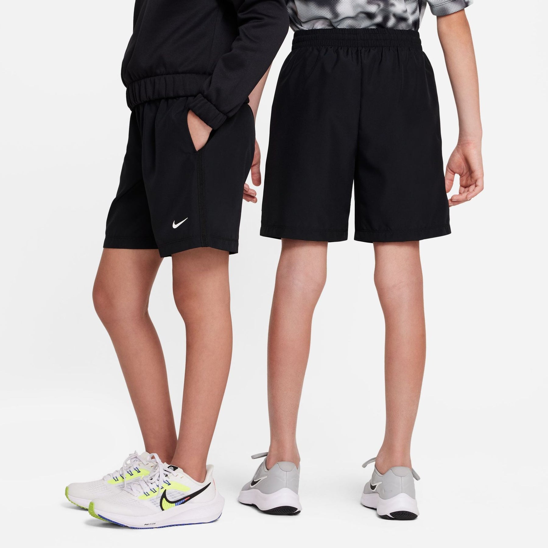 Quần Thể Thao Ngắn Trẻ Em Bé Trai Nike B Nk Df Multi Wvn Short