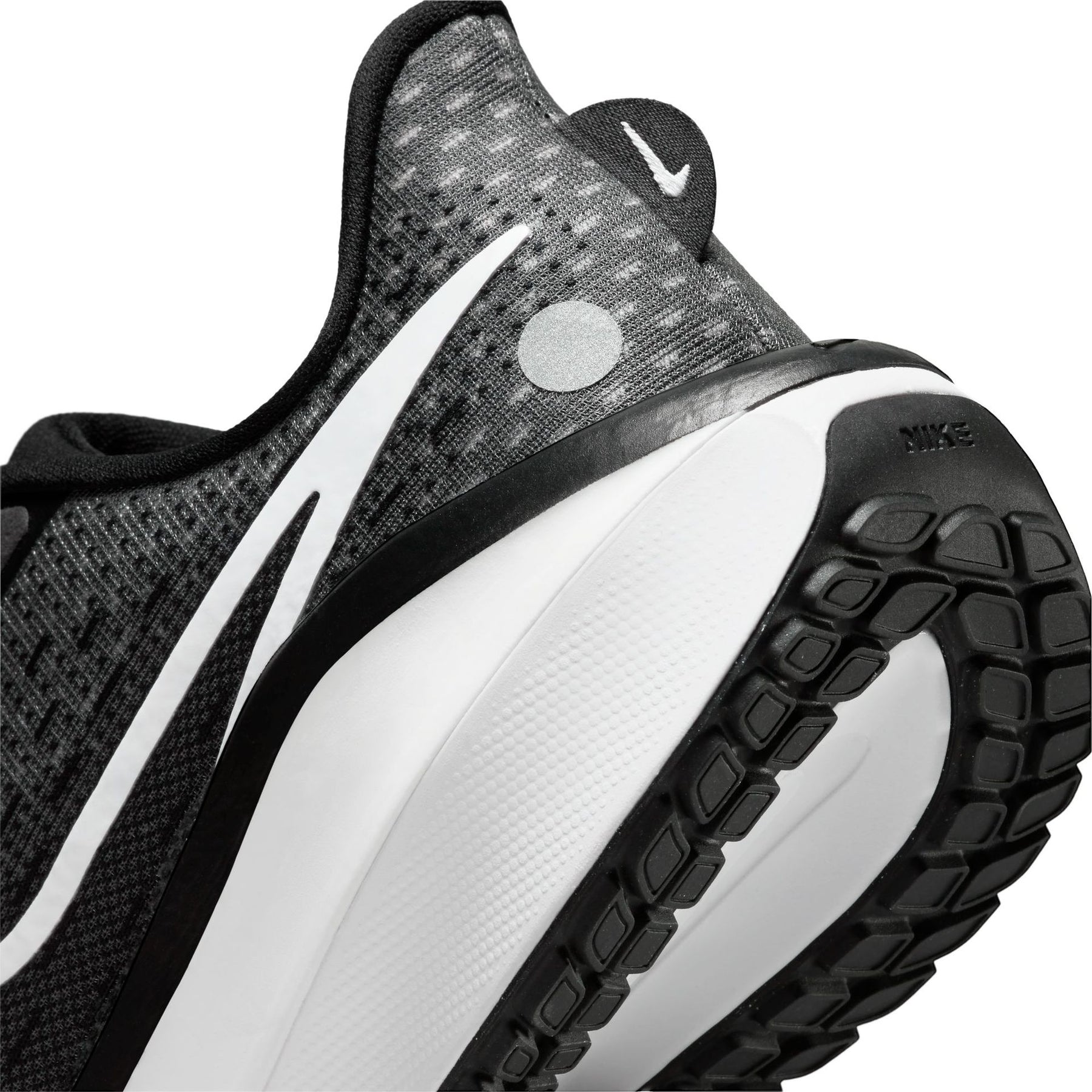 Giày Thể Thao Chạy Bộ Nữ Nike W Nike Vomero 17
