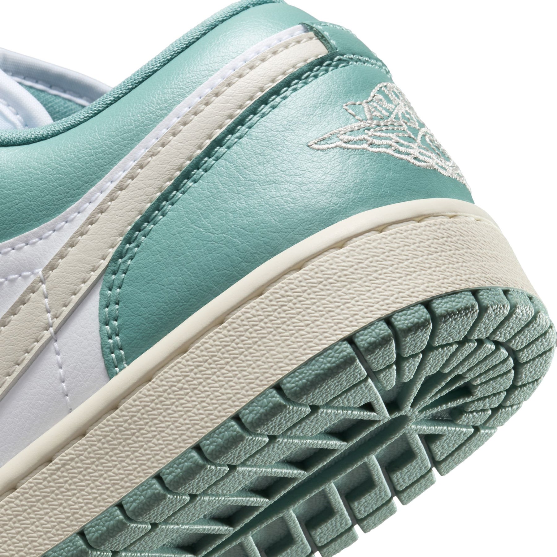 GIày Thể Thao Thời Trang Nữ Nike Wmns Air Jordan 1 Low