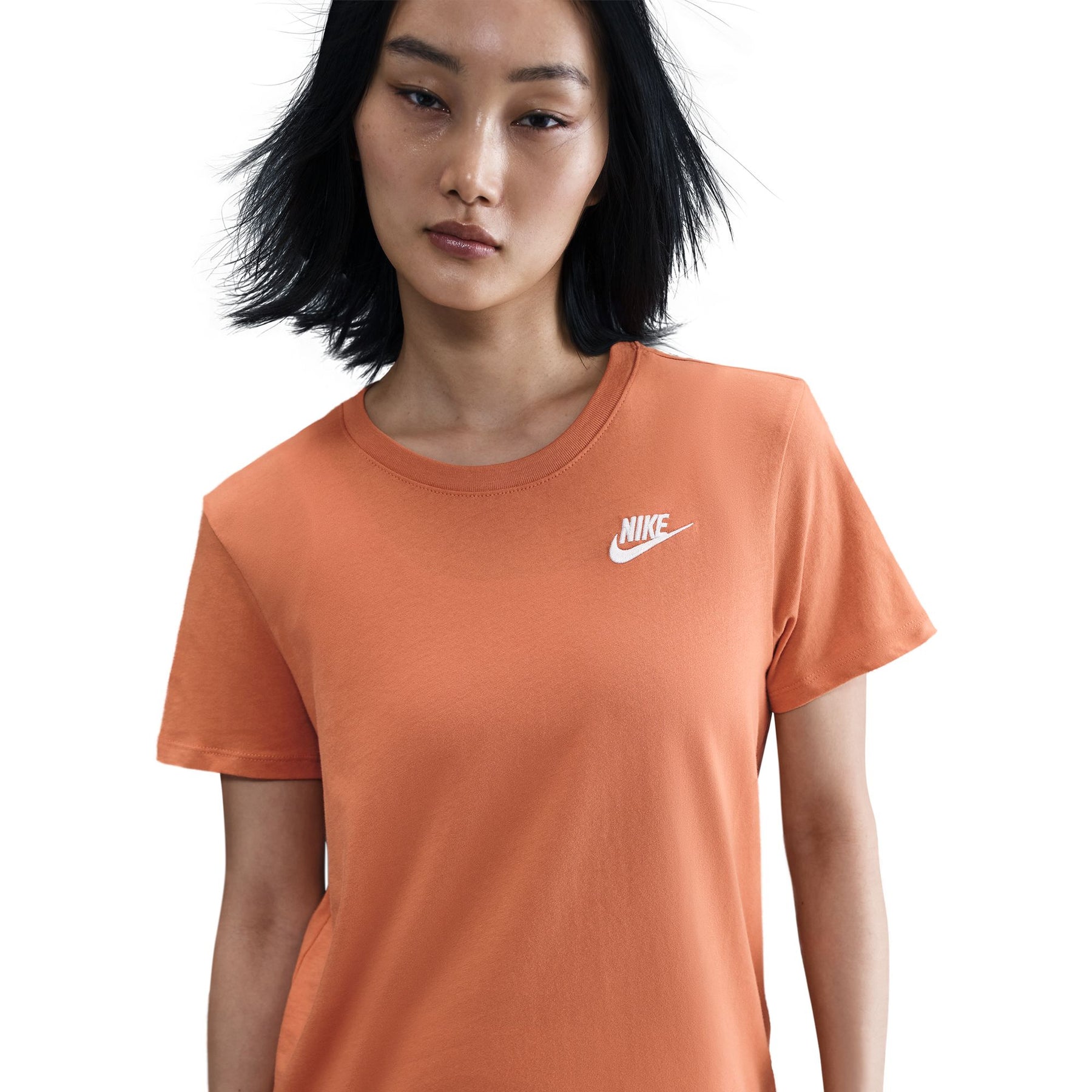 Áo Thể Thao Tay Ngắn Thời Trang Nữ Nike Club Essentials T-Shirt