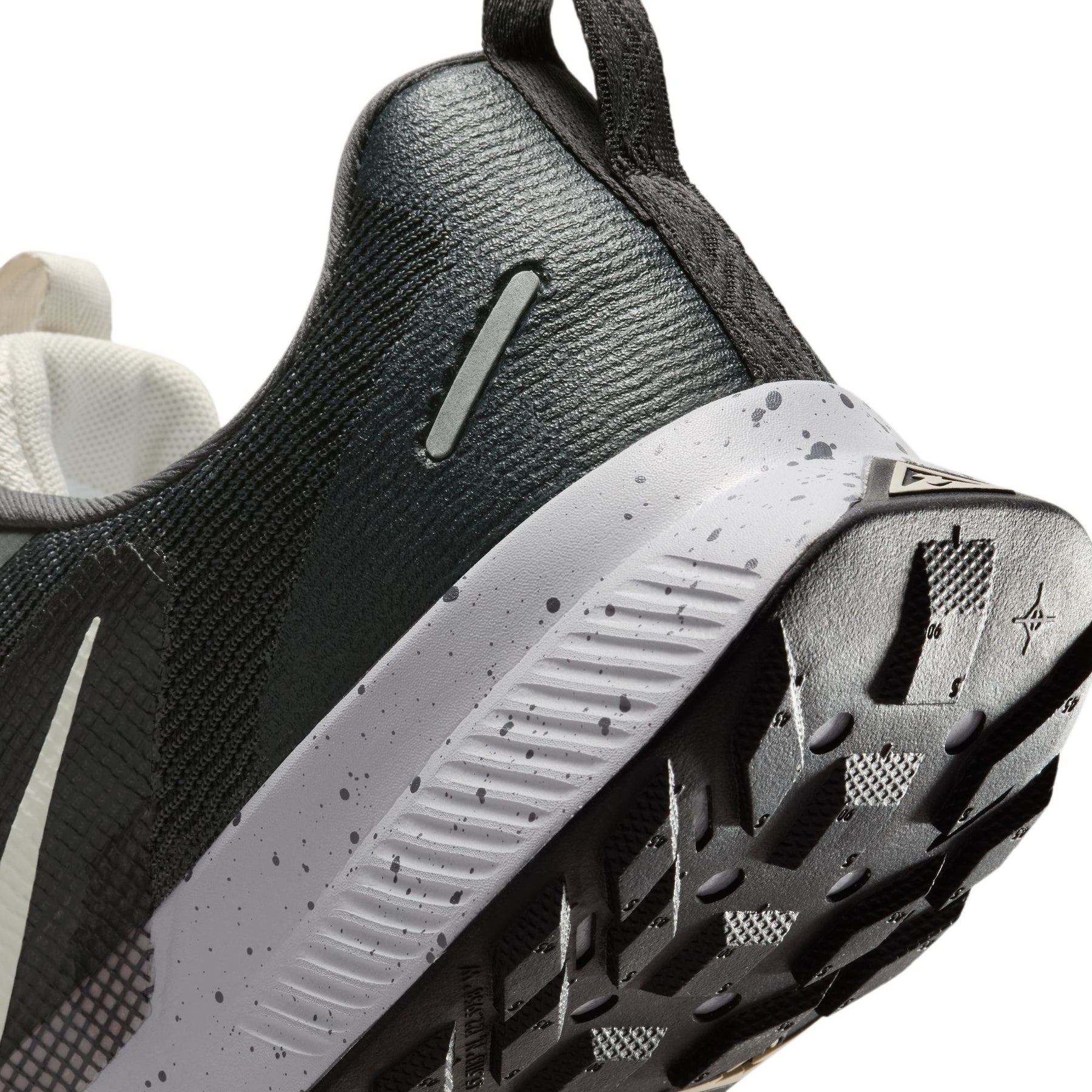 Giày Thể Thao Chạy Bộ Nam Nike Juniper Trail 3