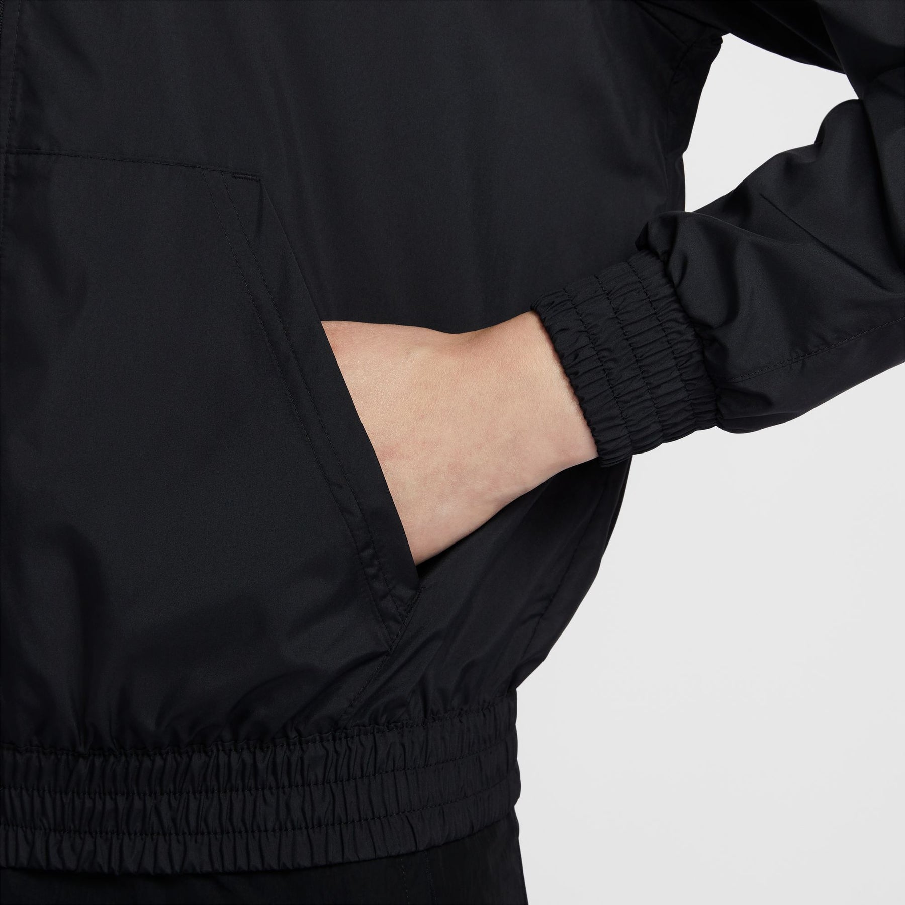 Áo Khoác Thể Thao Thời Trang Nữ Nike As W Nsw Essntl Uv Wvn Jkt Hd