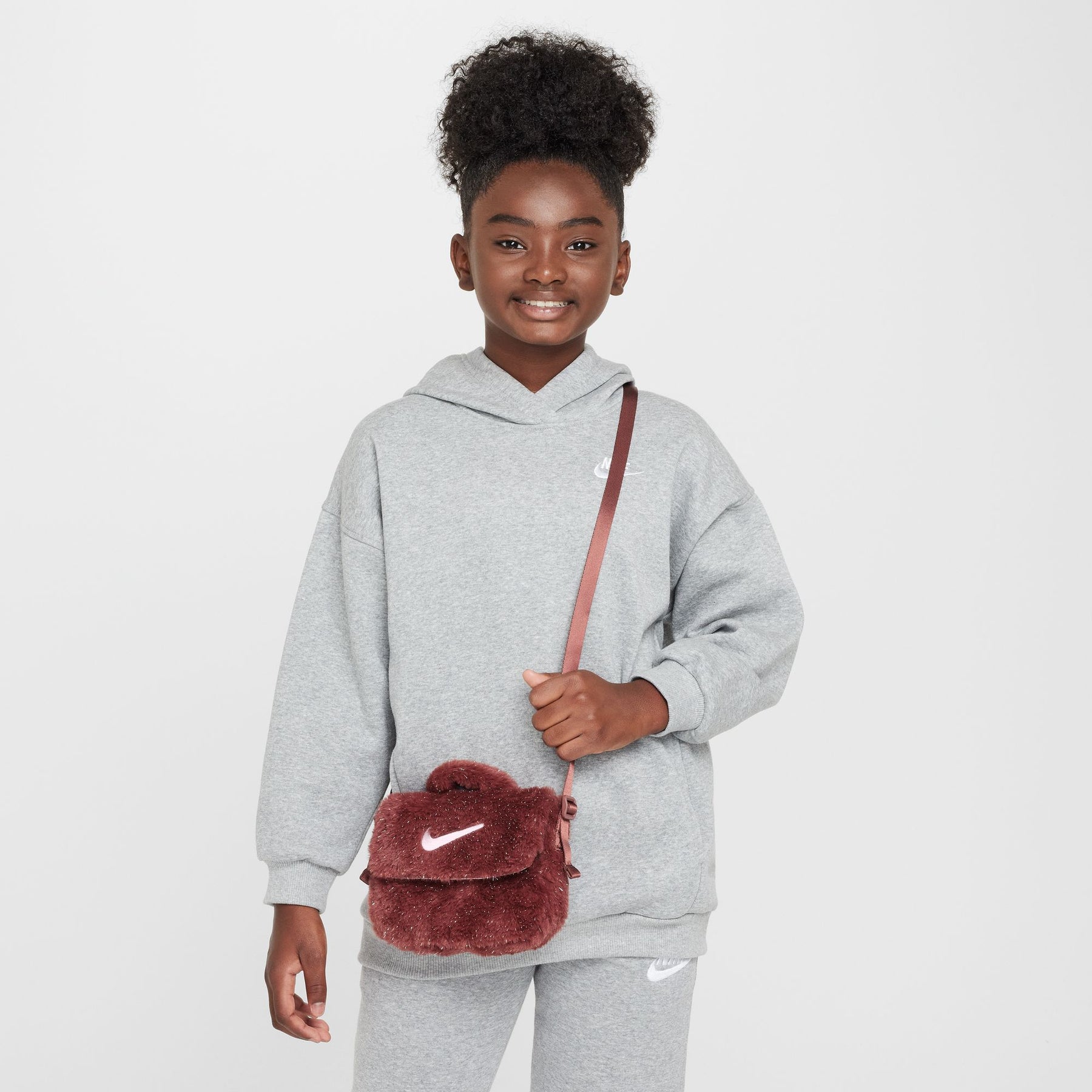 Túi Thể Thao Trẻ Em Unisex Nike Older Faux Fur Crossbody