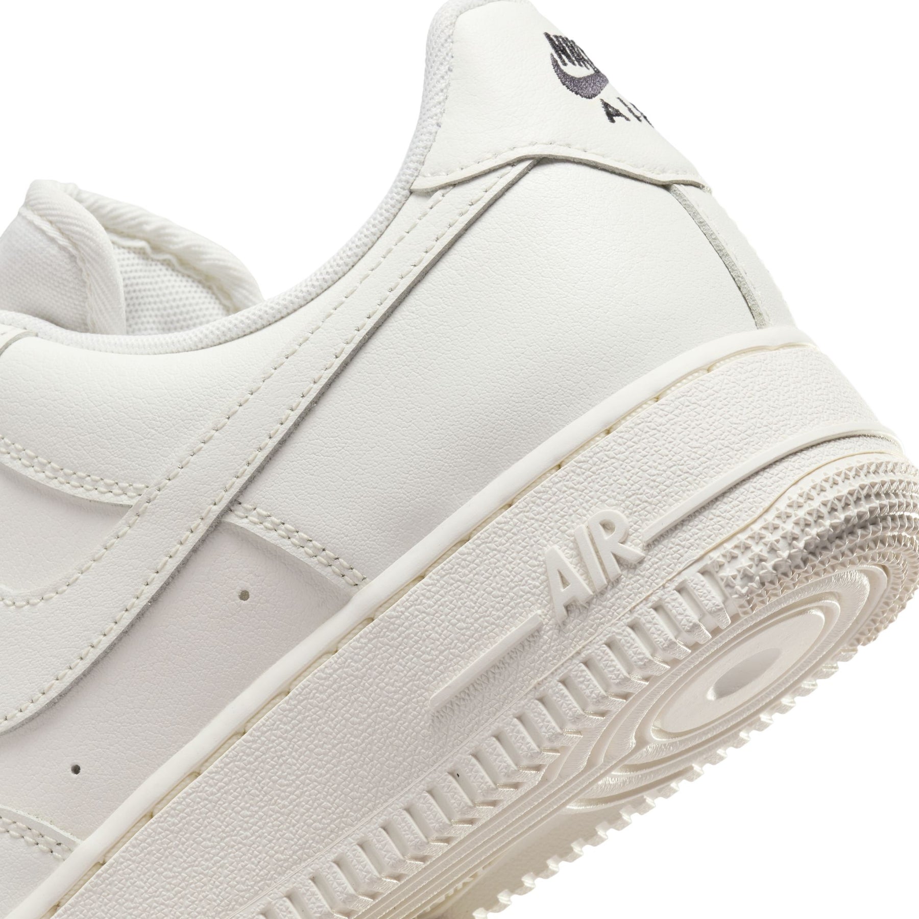 Giày Thể Thao Thời Trang Nữ Nike Wmns Air Force 1 '07 Ess