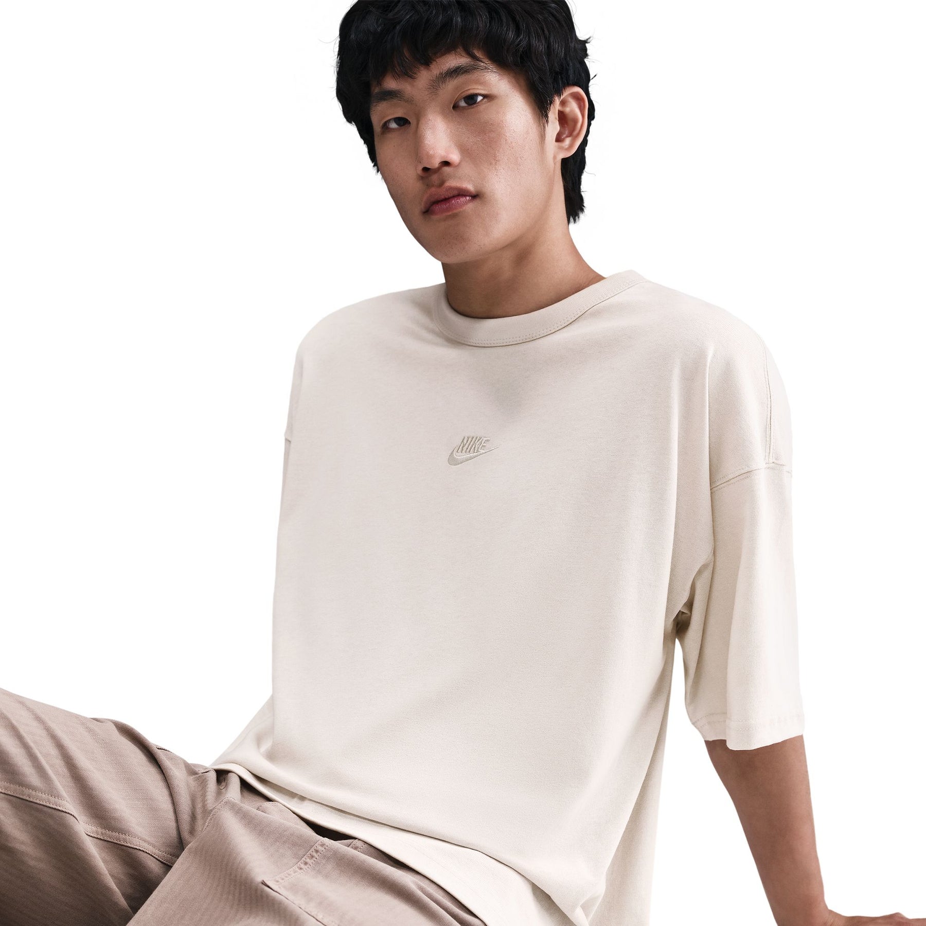 Áo Tay Ngắn Thể Thao Thời Trang Nam Nike As M Nsw Tee Os Prem Essntl Fa