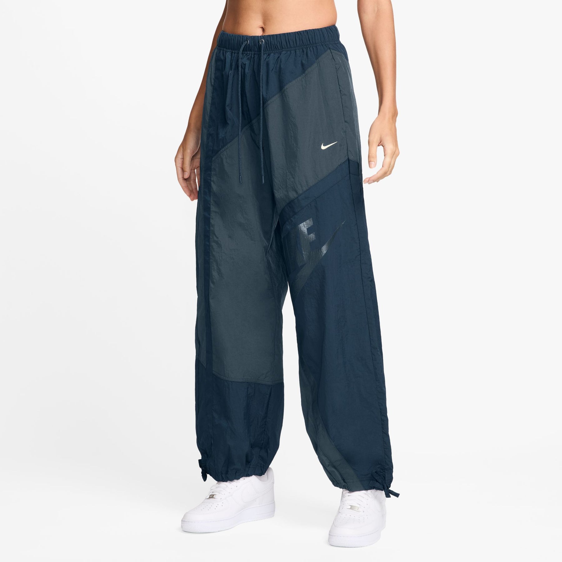 Quần Dài Thể Thao Thời Trang Nữ Nike As W Nsw Street Wvn Oh Pant