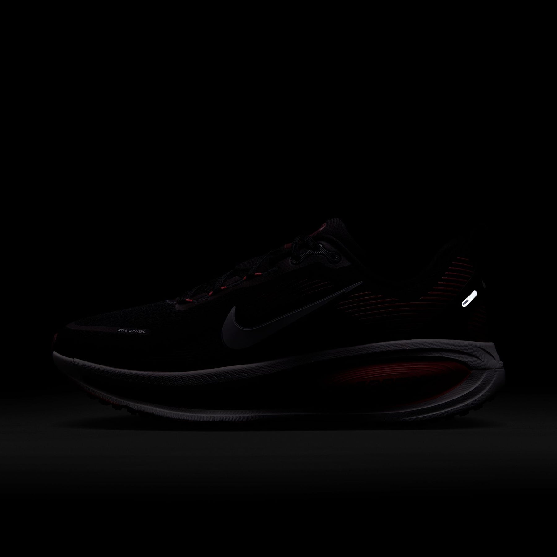 Giày Thể Thao Chạy Bộ Nam Nike Vomero 18