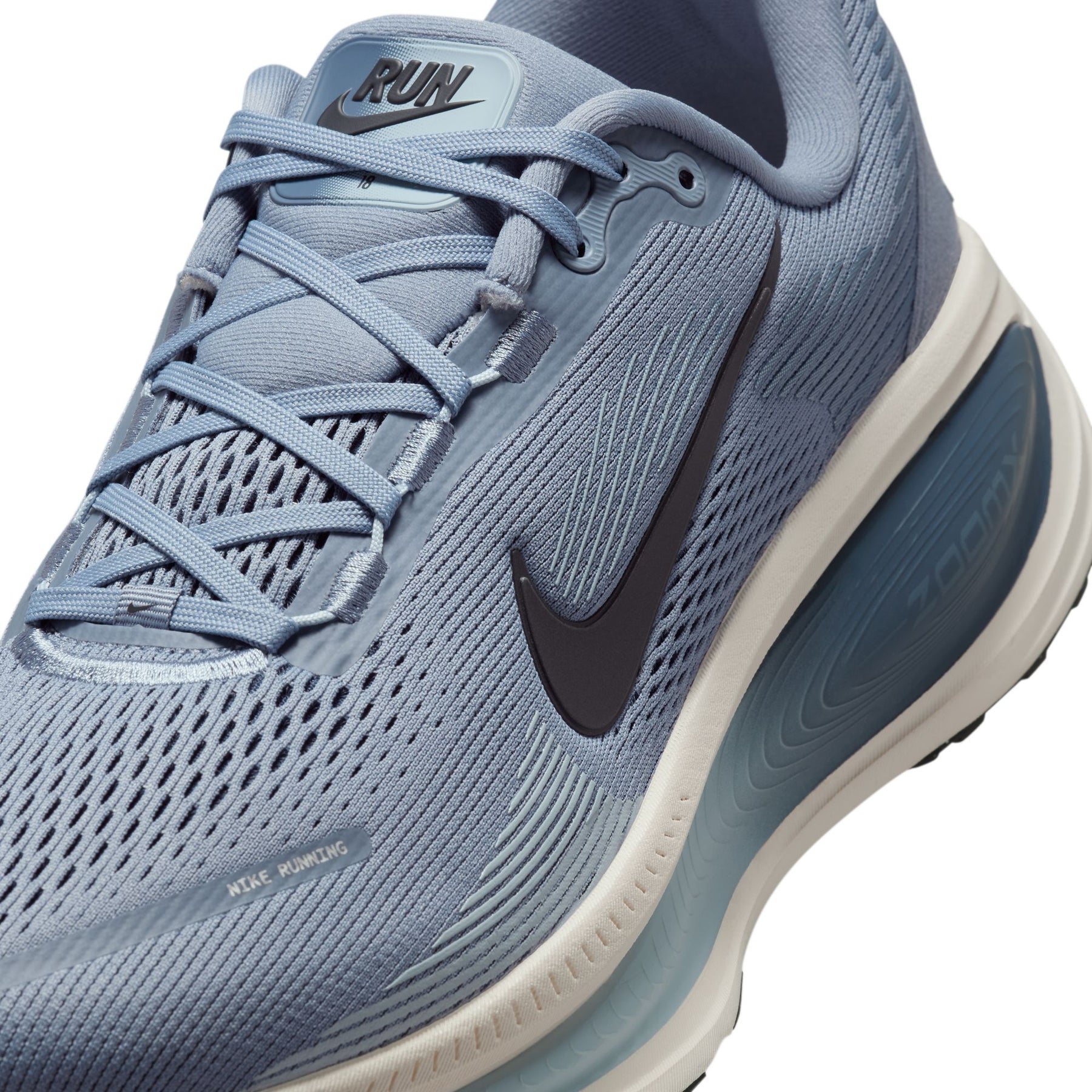 Giày Thể Thao Chạy Bộ Nam Nike Vomero 18