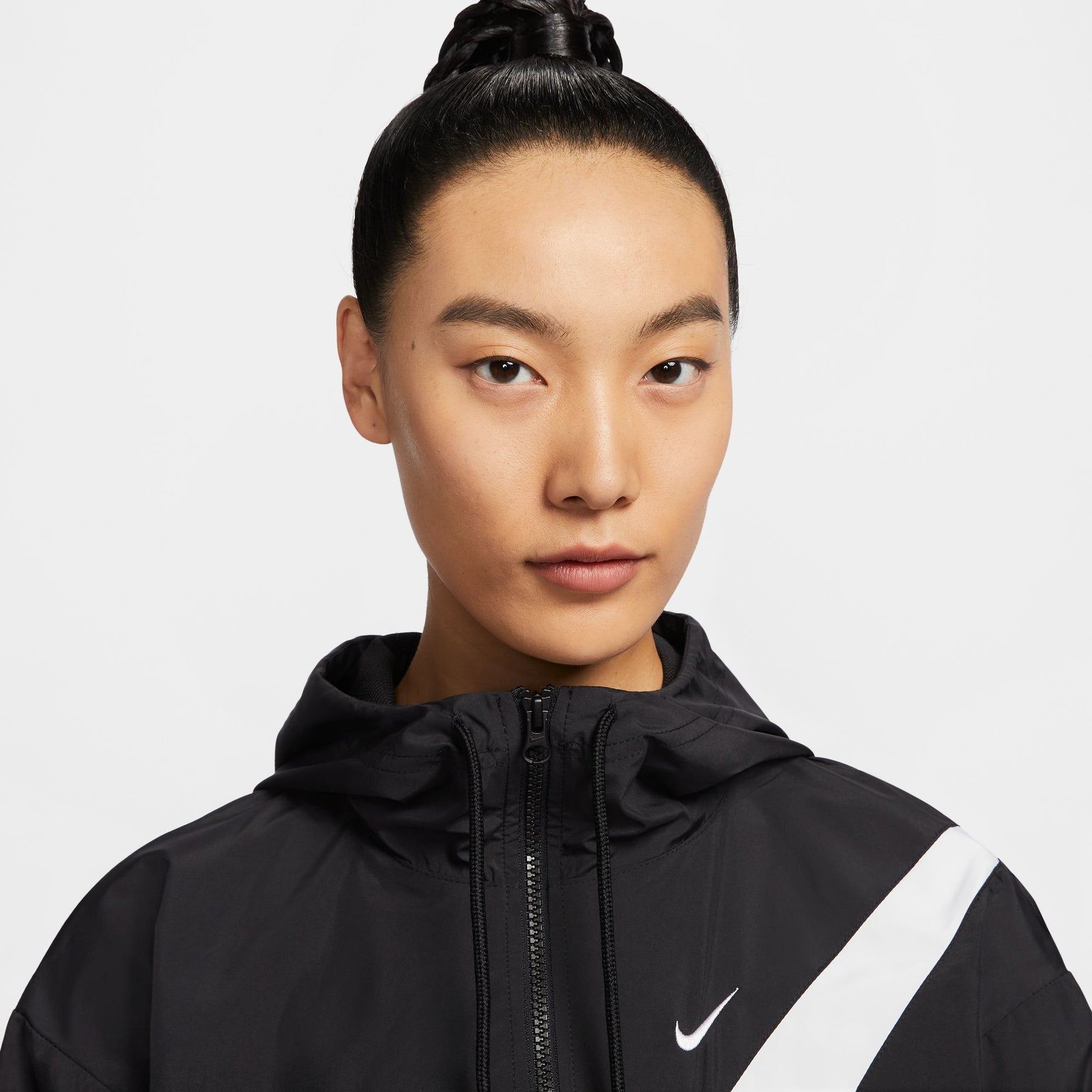 Áo khoác Thể Thao Thời Trang Nữ NIKE AS W NSW CLSSC WVN UV FZ LOGO