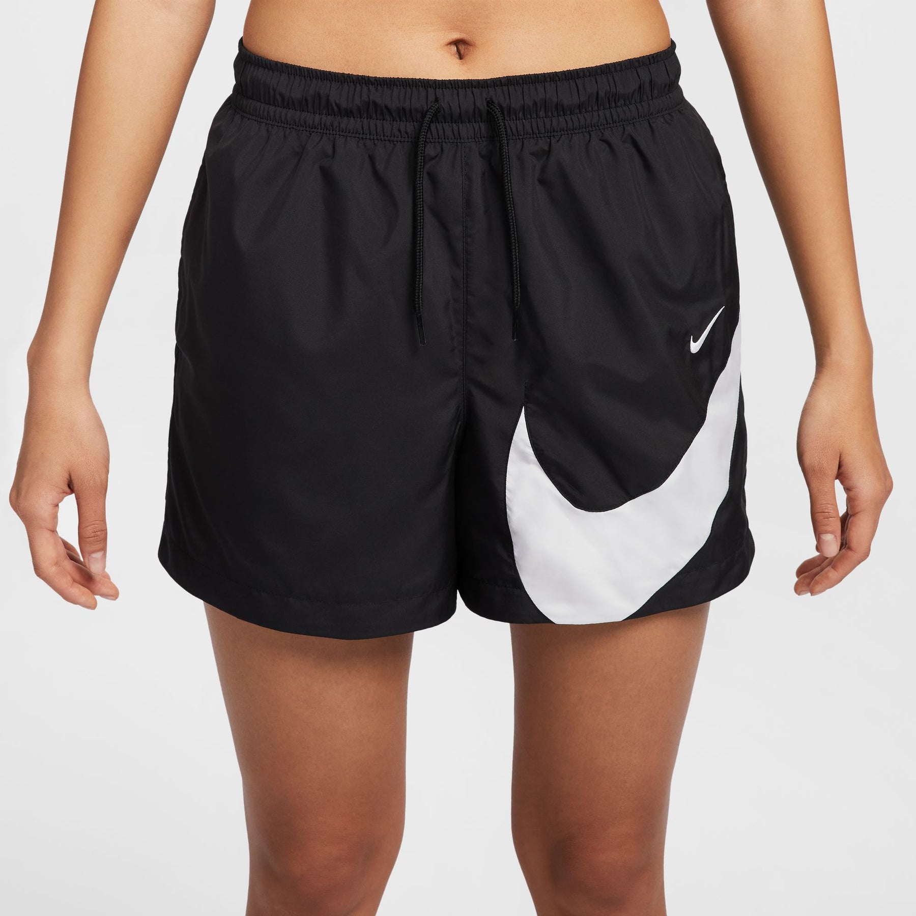 Quần Ngắn Thể Thao Thời Trang Nữ Nike As W Nsw Cls Wvn Mr 5" Logo Sh