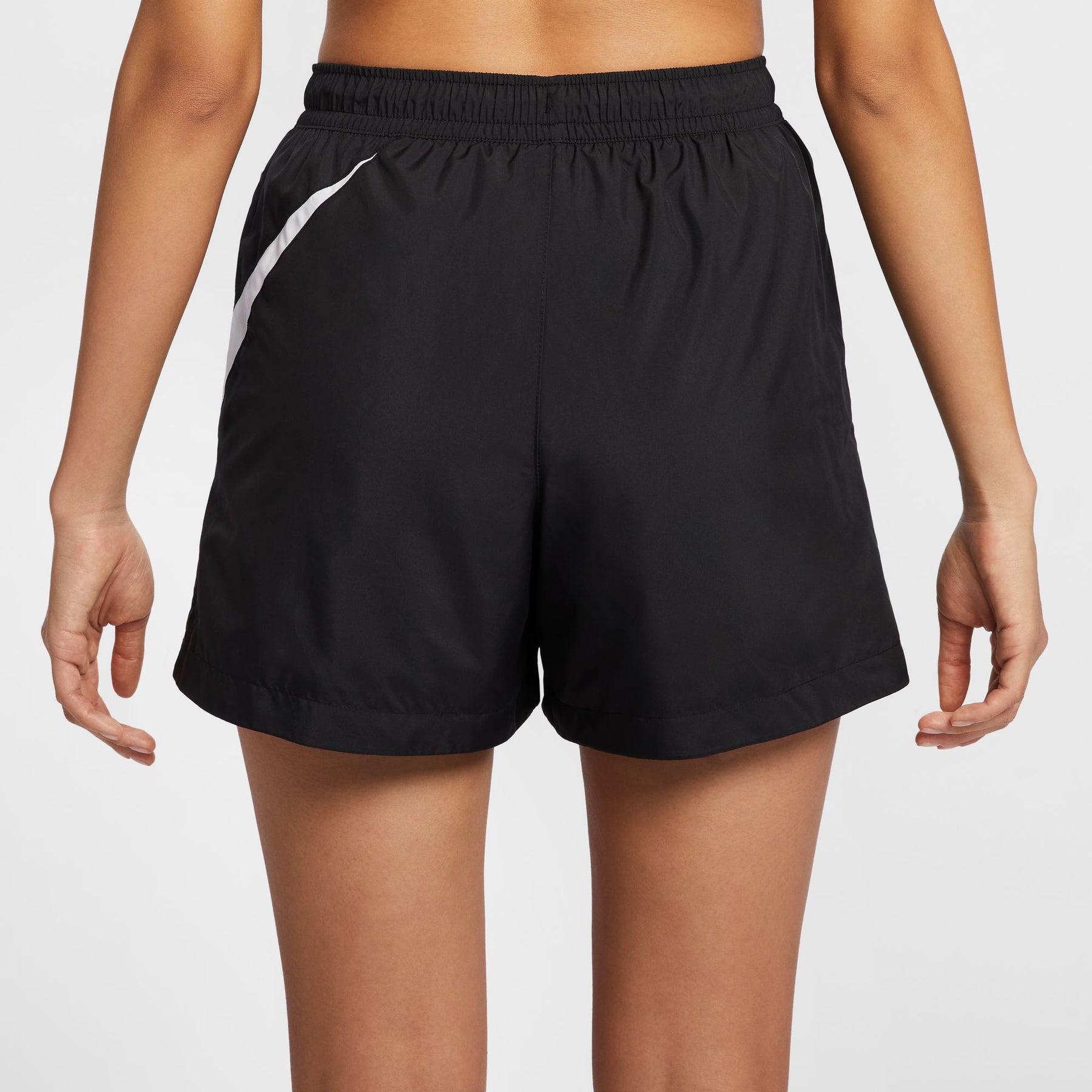 Quần Ngắn Thể Thao Thời Trang Nữ Nike As W Nsw Cls Wvn Mr 5" Logo Sh