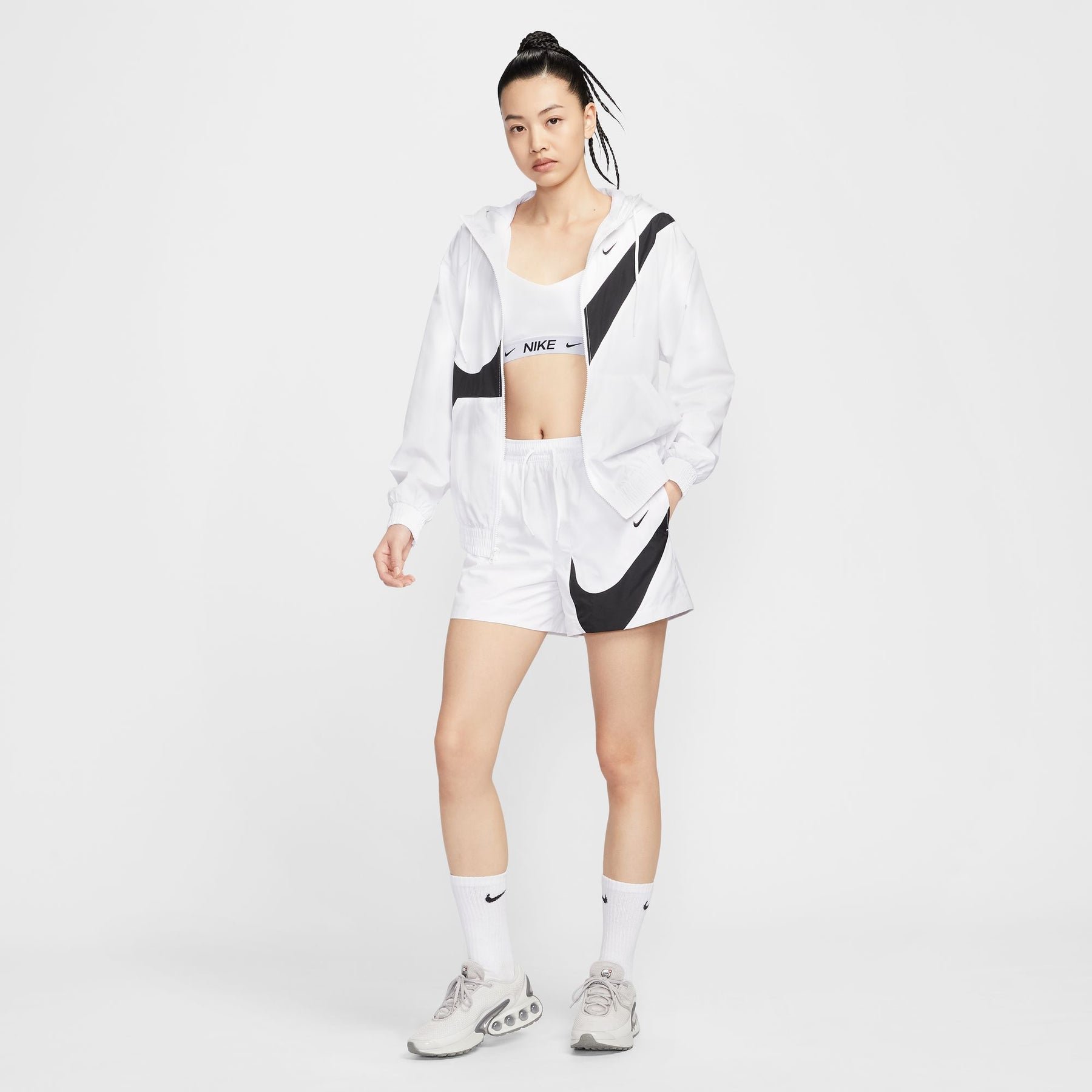 Quần Ngắn Thể Thao Thời Trang Nữ Nike As W Nsw Cls Wvn Mr 5" Logo Sh