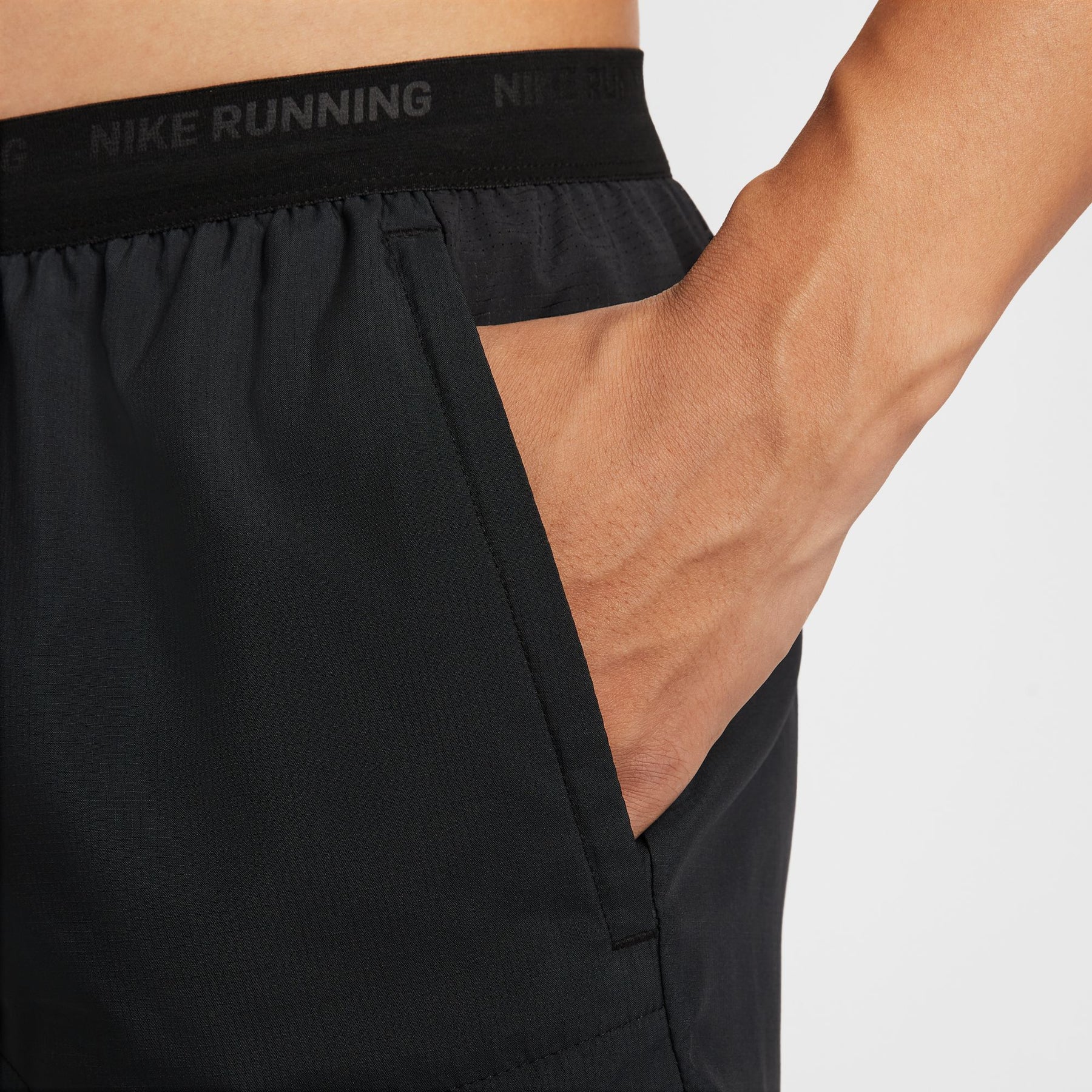 Quần ngắn thể thao Nam NIKE AS M NK DF ENERGY STRIDE 5BF S