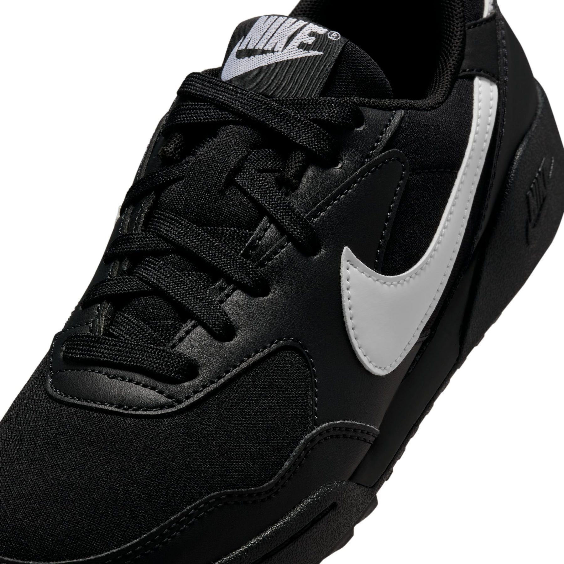 Giày Thể Thao Chạy Bộ Trẻ Em Unisex Nike Terra Manta (Gs)