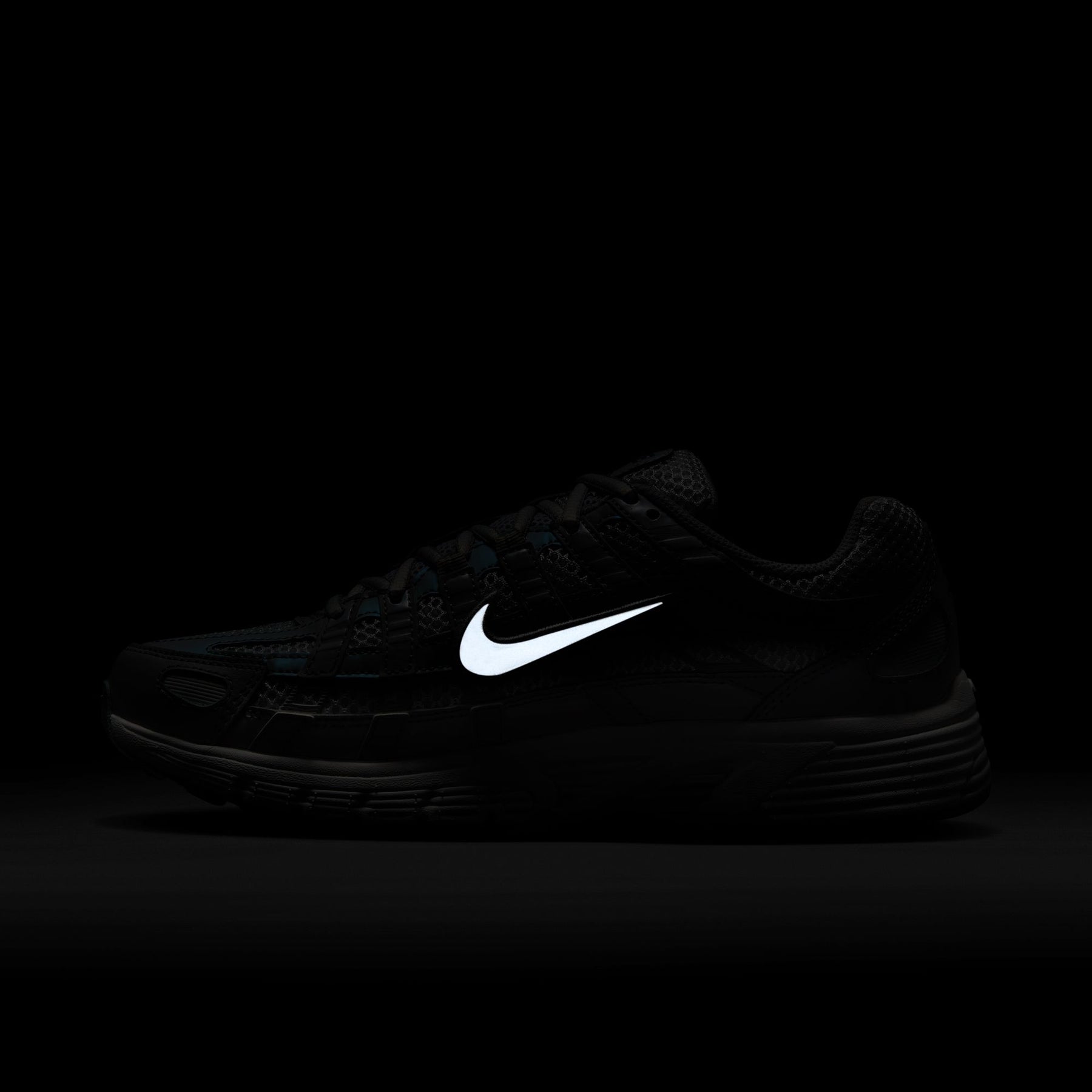 Giày Thể Thao Thời Trang Nữ Nike P-6000 Se