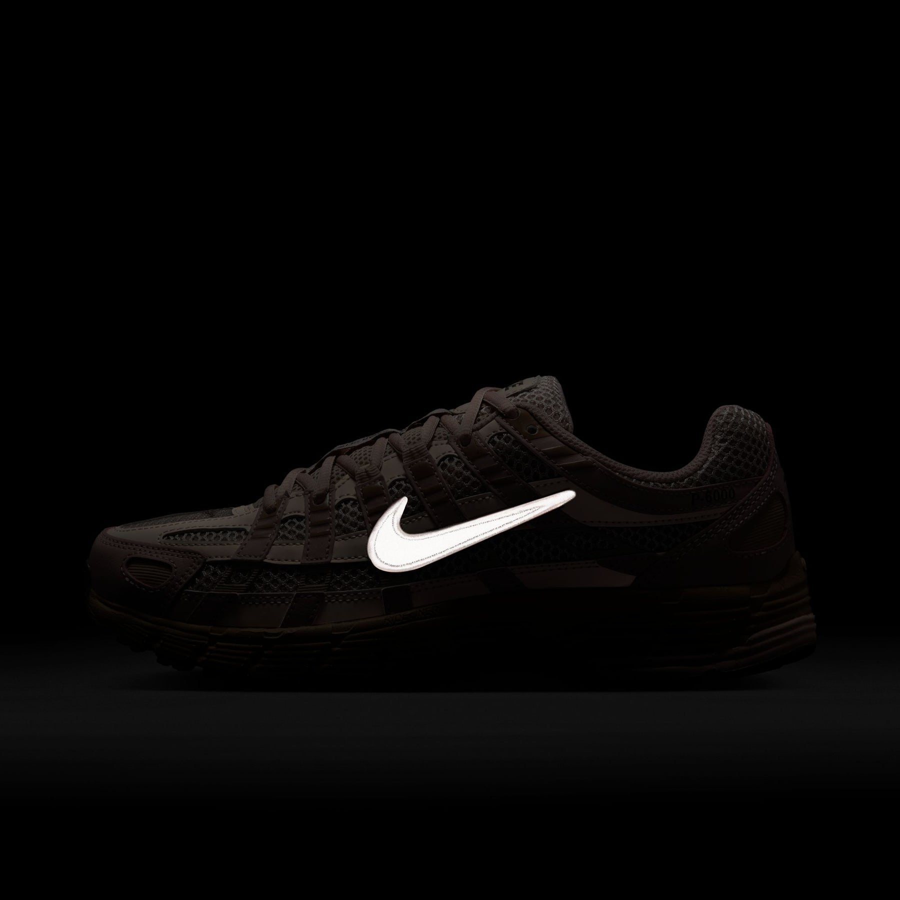 Giày Thể Thao Thời Trang Nữ Nike P-6000 Se