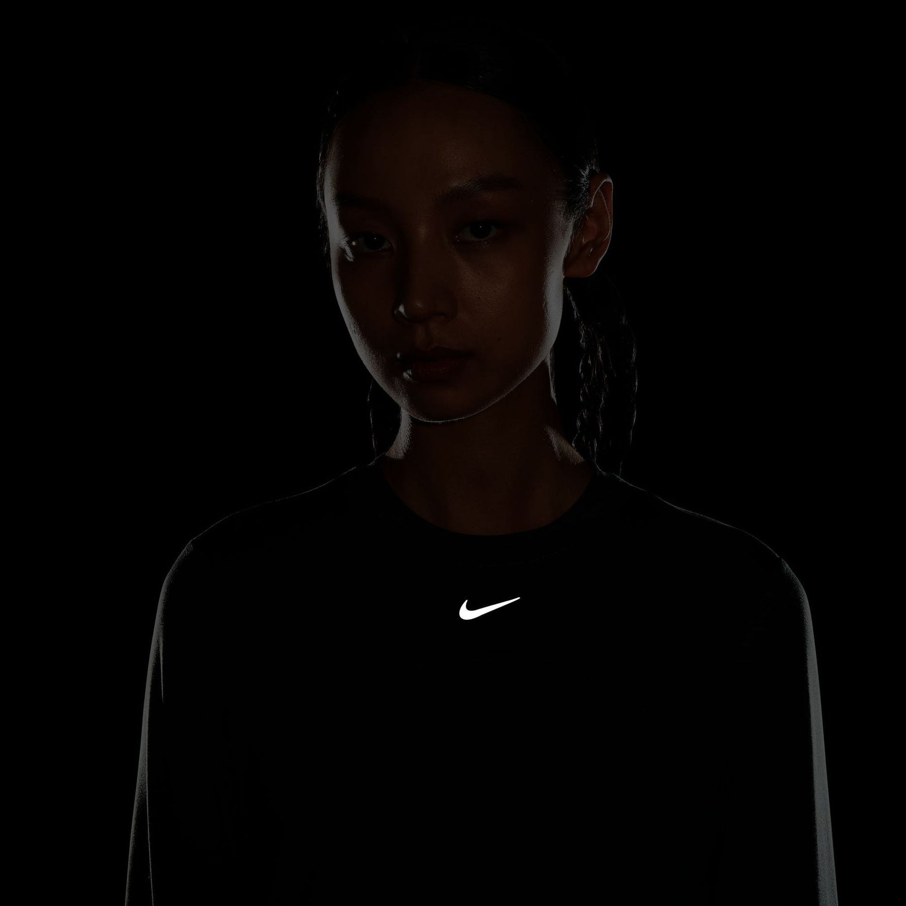 Áo Thể Thao Tay Dài Nữ Nike As W Nk Swift Elmnt Dfuvcrwtop