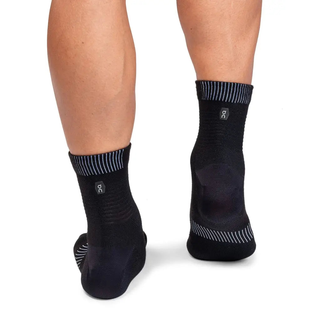 V Th Thao Nam On Pr | Ultralight Mid Sock M En / L