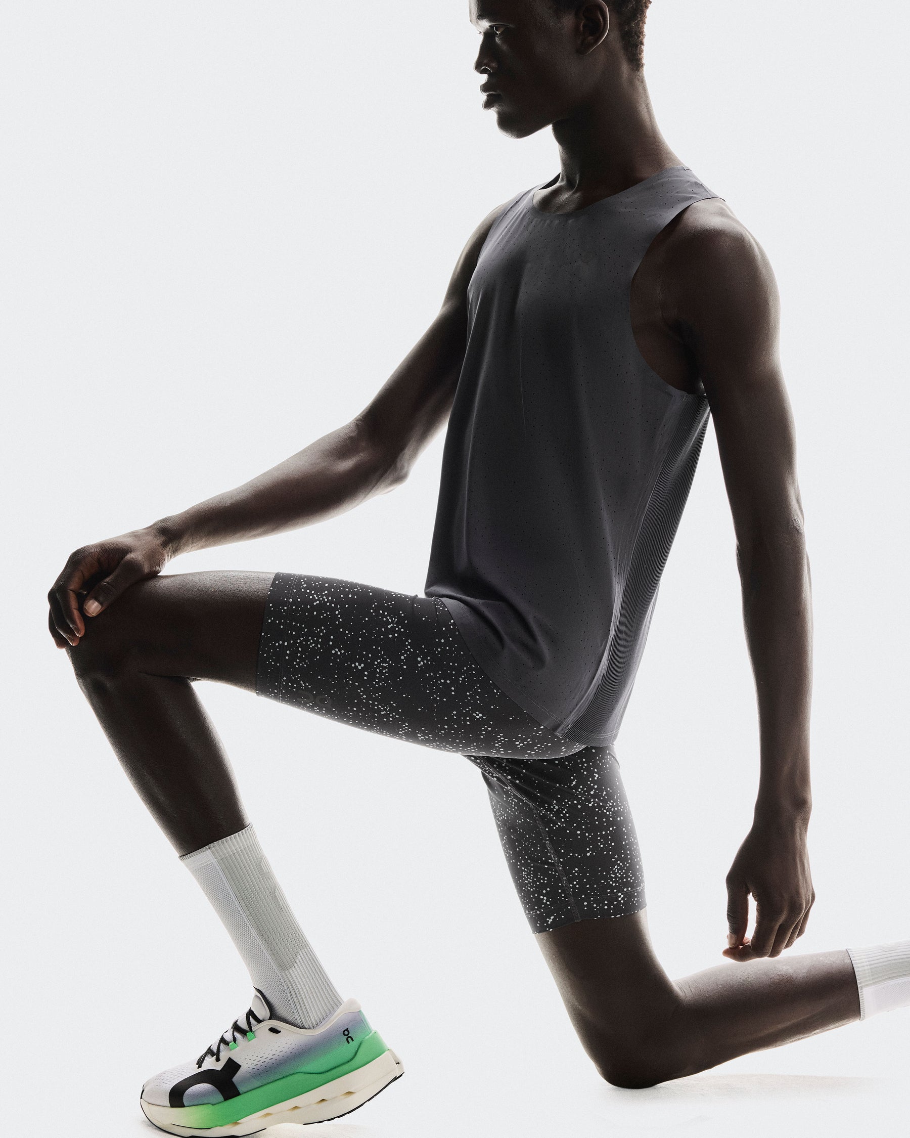 Quần Ngắn Thể Thao Chạy Bộ Nam On Running Race Tights Half