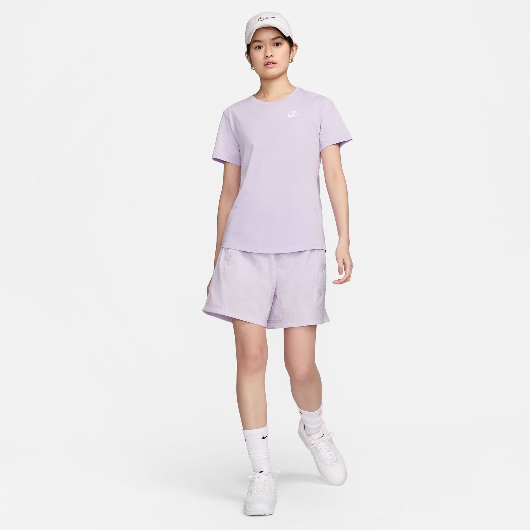 Áo Thể Thao Tay Ngắn Thời Trang Nữ Nike Club Essentials T-Shirt