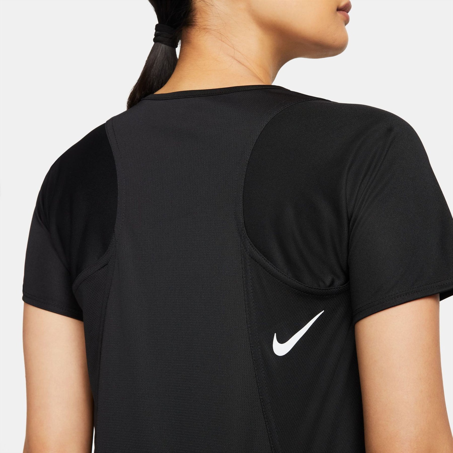 Áo Tay Ngắn Thể Thao Chạy Bộ Nữ Nike As W Nk Fast Df Ss Top