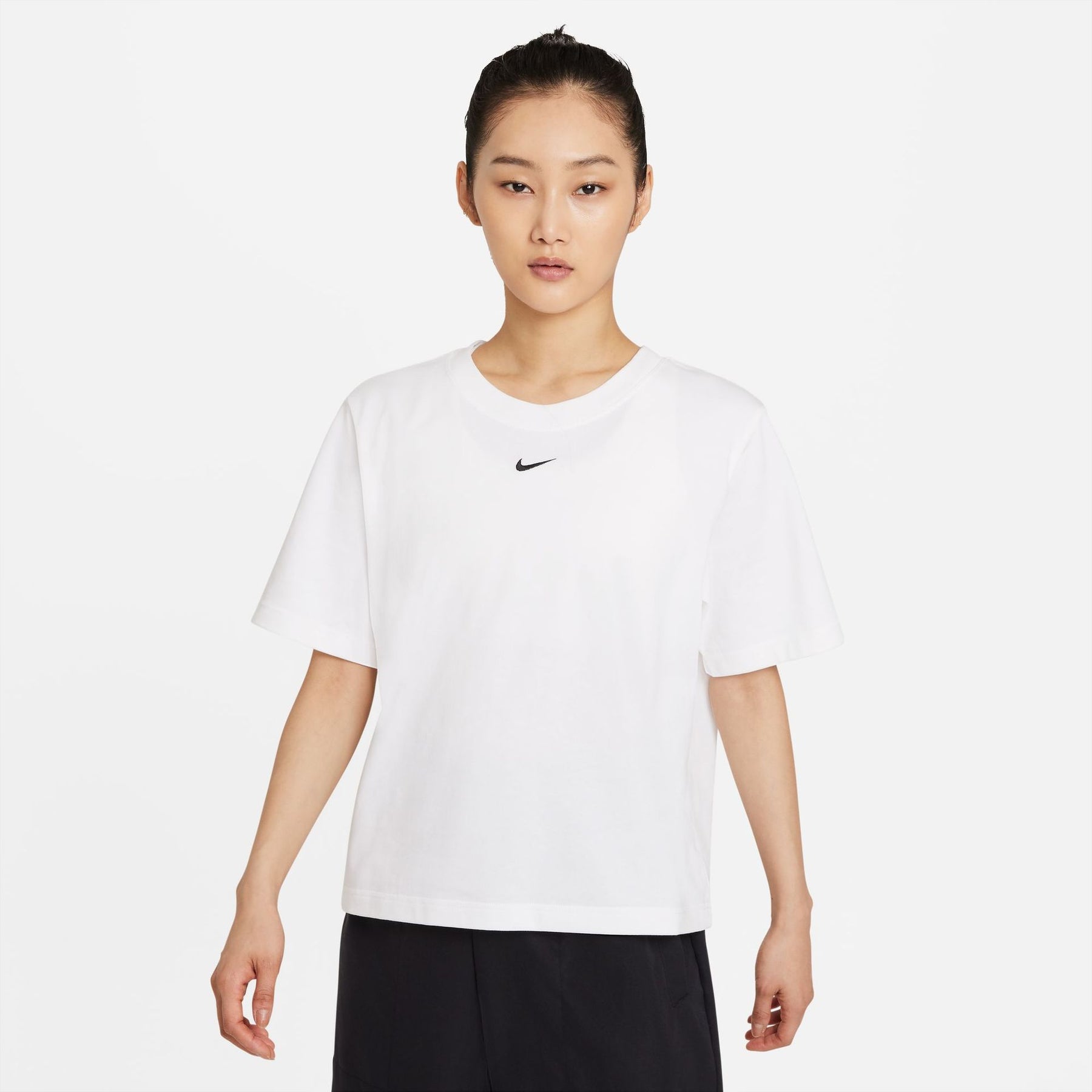 Áo Tay Ngắn Nữ NIKE Essential Boxy T-Shirt