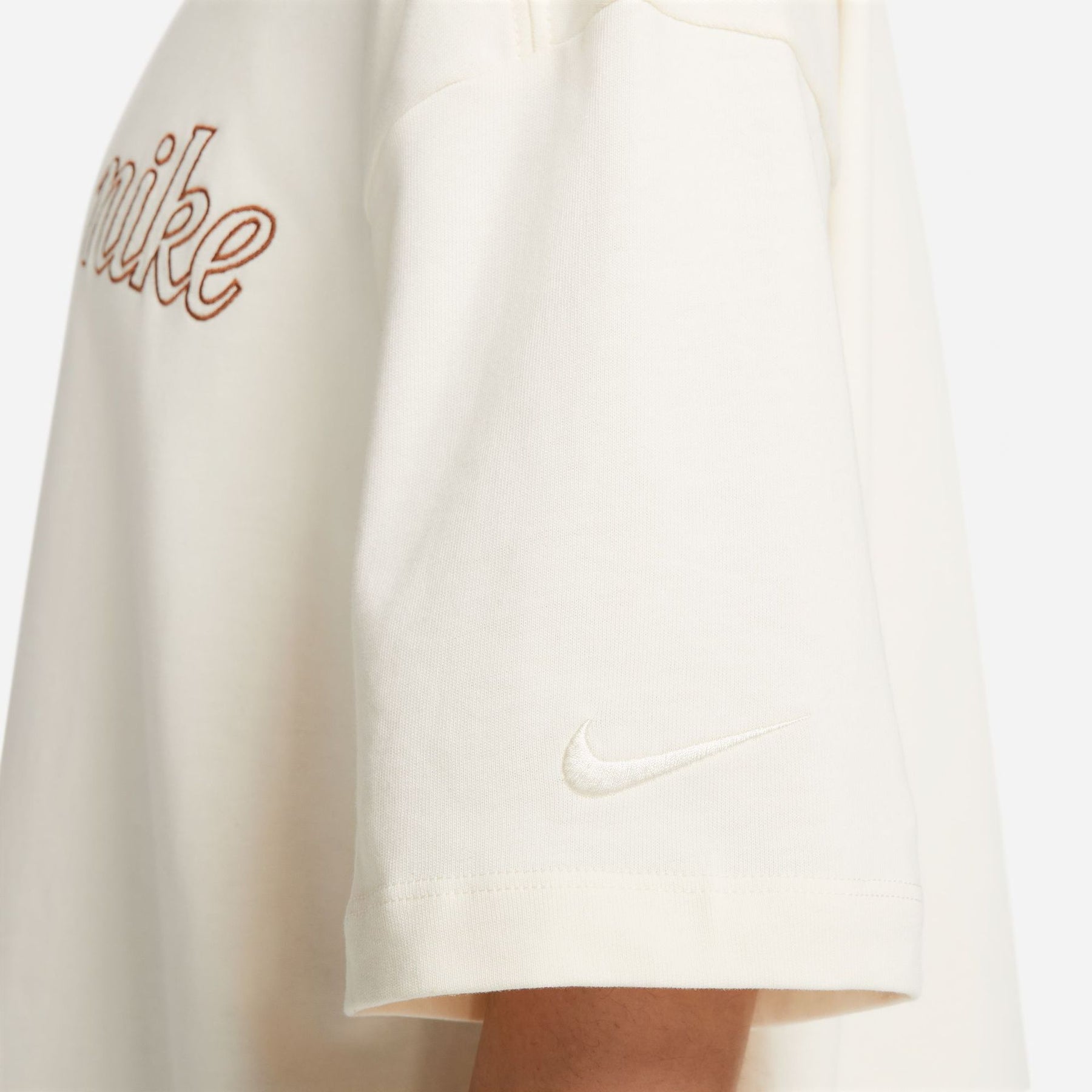 Áo Tay Ngắn Thời Trang Nữ Nike As W Nsw Ss Os Tee Bear T100