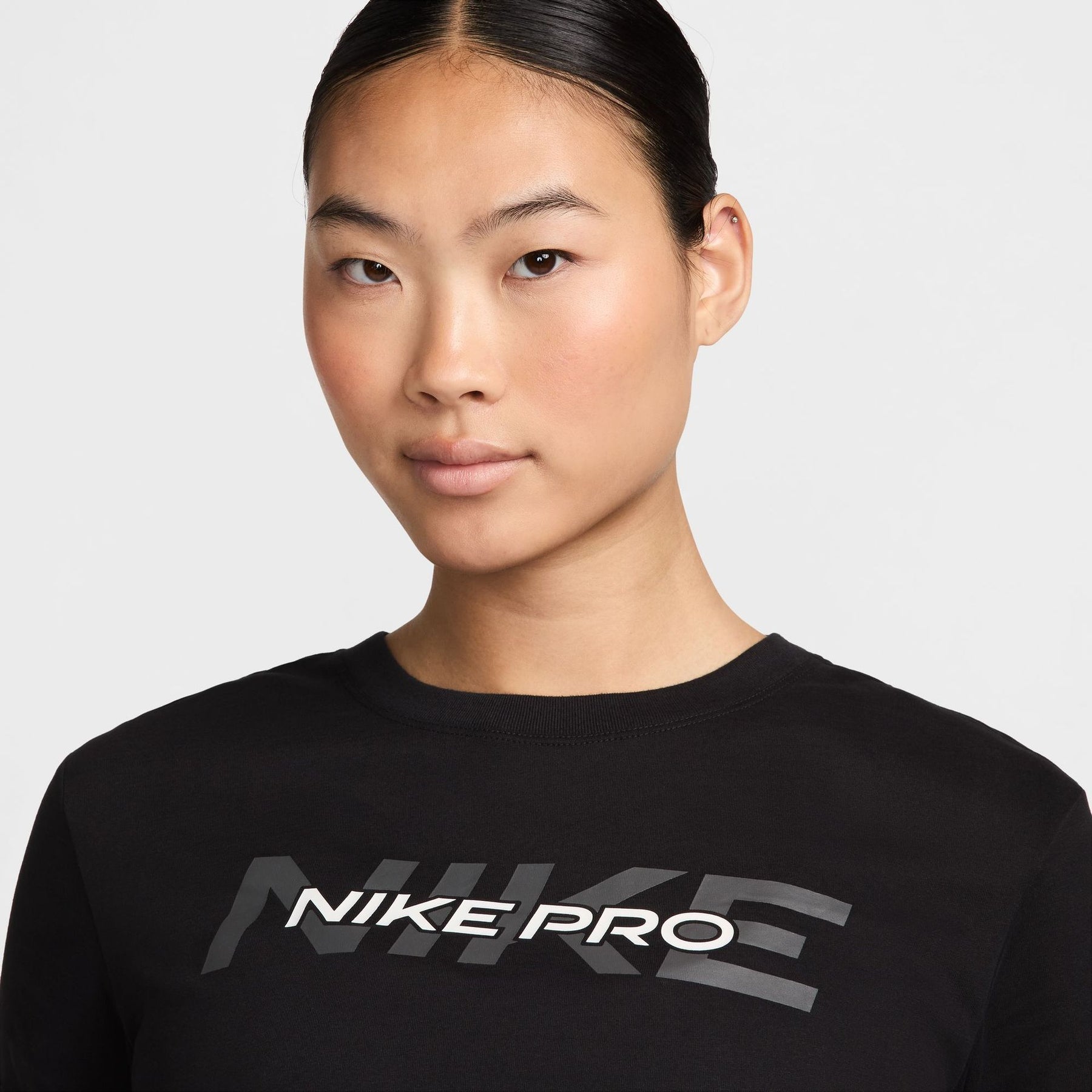 Áo Tay Ngắn Thể Thao Nữ Nike As W Nk Pro Ss Crp Tee Fa24