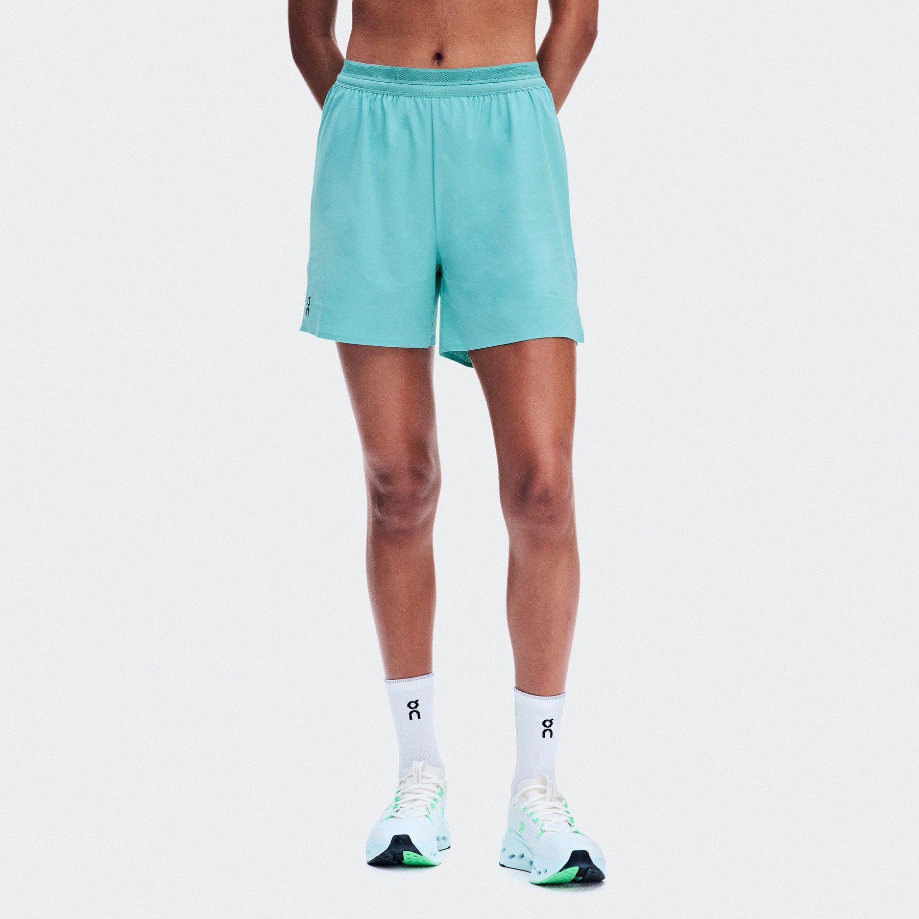 Quần Ngắn Thể Thao Chạy Bộ Nữ On Running 5" Performance Shorts