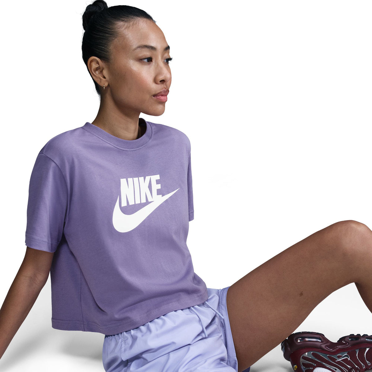 Áo Tay Ngắn Thời Trang Nữ NIKE As W NSW Tee Essntl CRP Icn Ft
