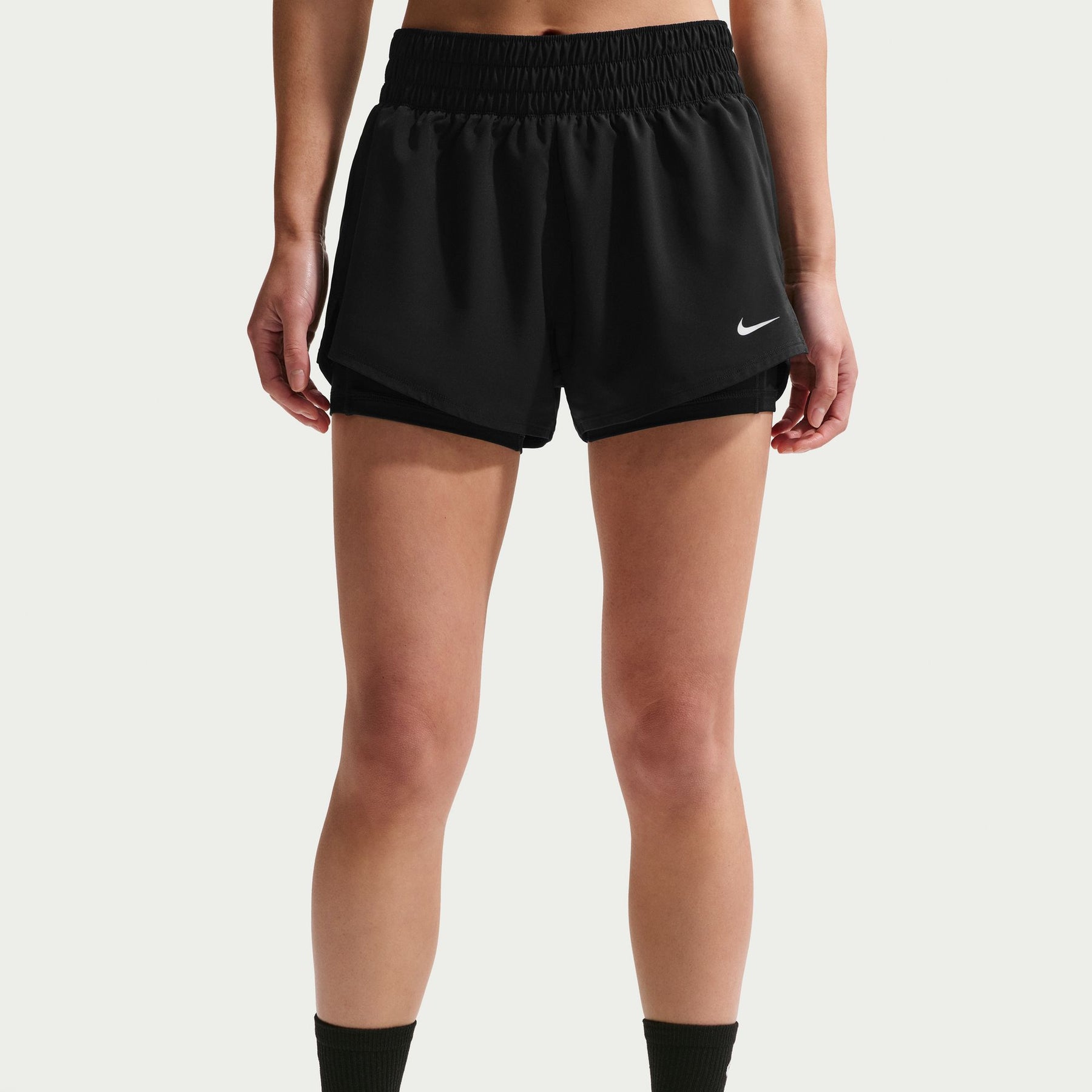 Quần Ngắn Thể Thao Tập Luyện Nữ Nike As W Nk One Df Mr 3In 2N1 Srt
