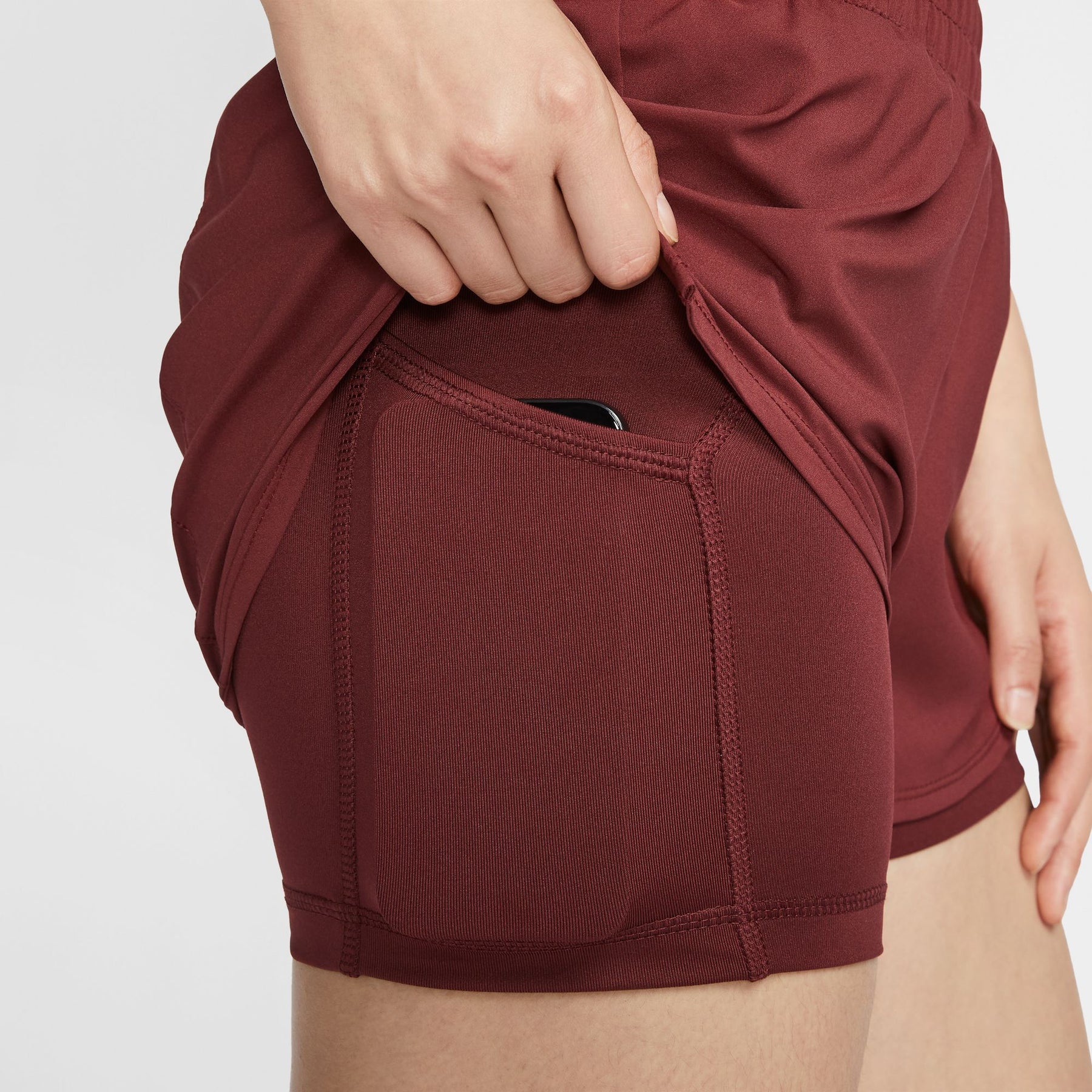 Quần Ngắn Thể Thao Tập Luyện Nữ Nike As W Nk One Df Mr 3In 2N1 Srt