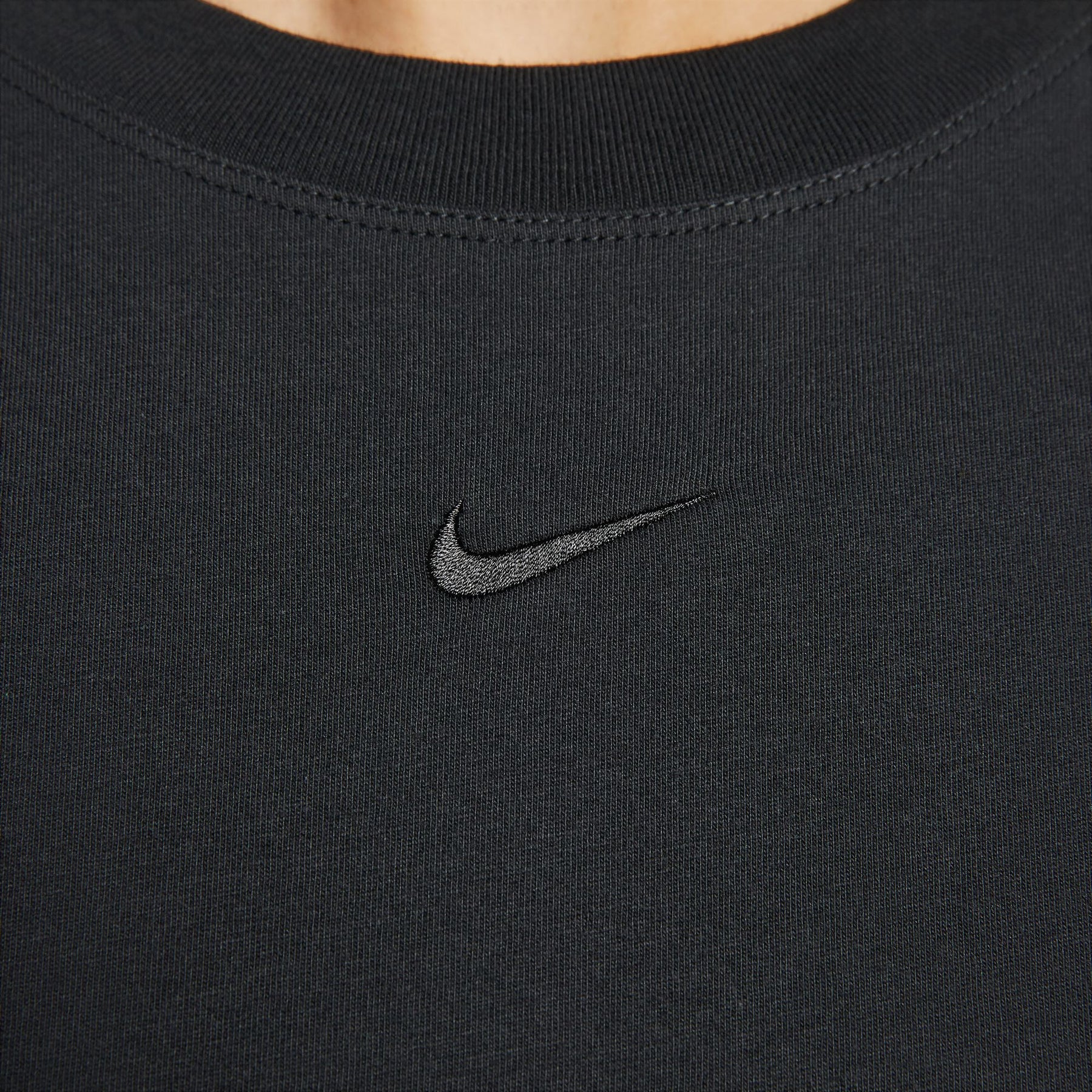 Áo Tay Ngắn Thể Thao Thời Trang Nữ Nike As W Nsw Tee Essntl Lbr