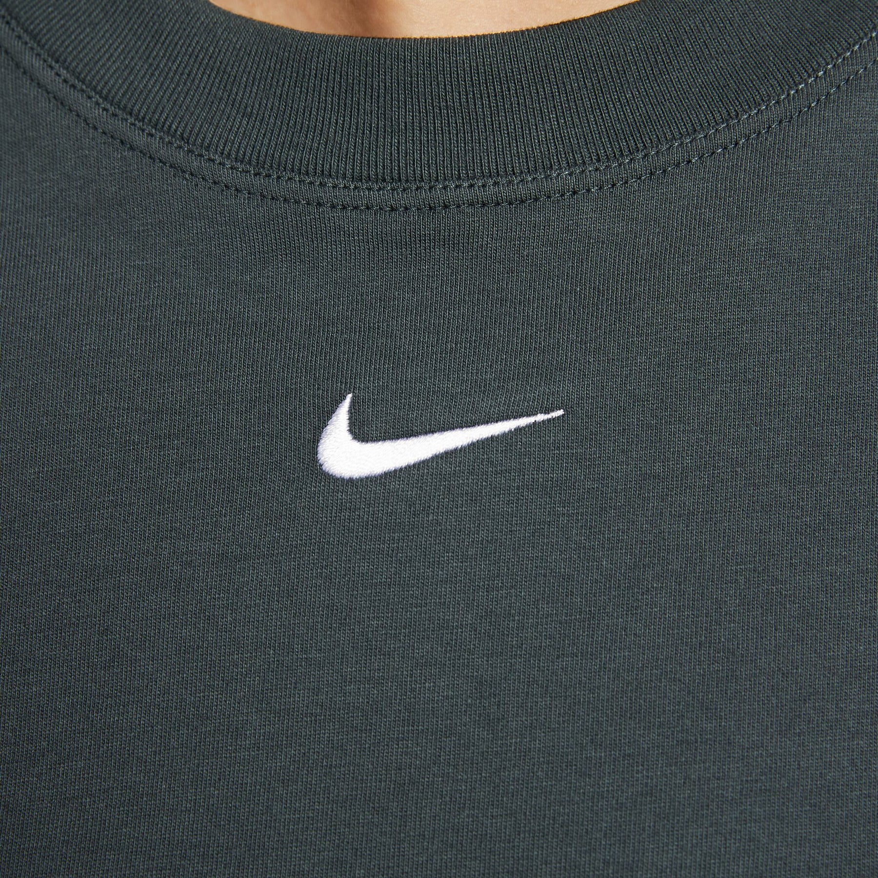 Áo Tay Ngắn Thể Thao Thời Trang Nữ Nike As W Nsw Tee Essntl Lbr
