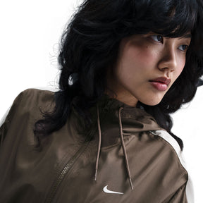 Áo Khoác Thể Thao Thời Trang Nữ Nike As W Nsw Essntl Uv Wvn Jkt Hd