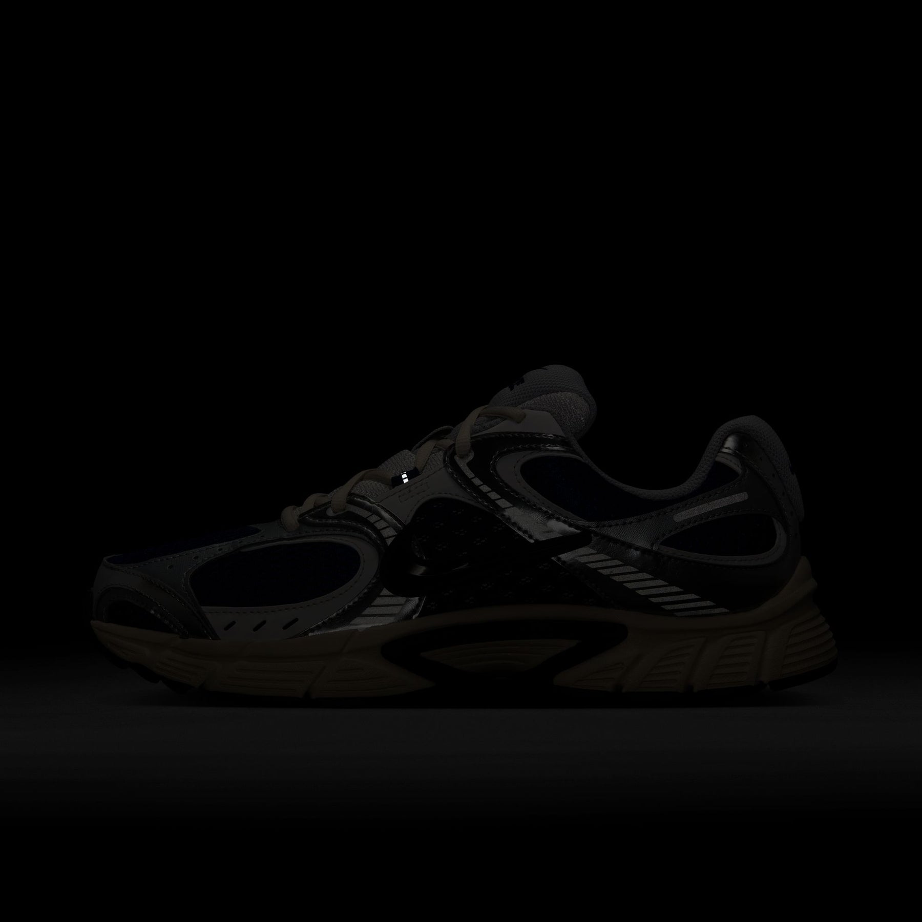 Giày Thể Thao Thời Trang Nam Nike V5 Rnr