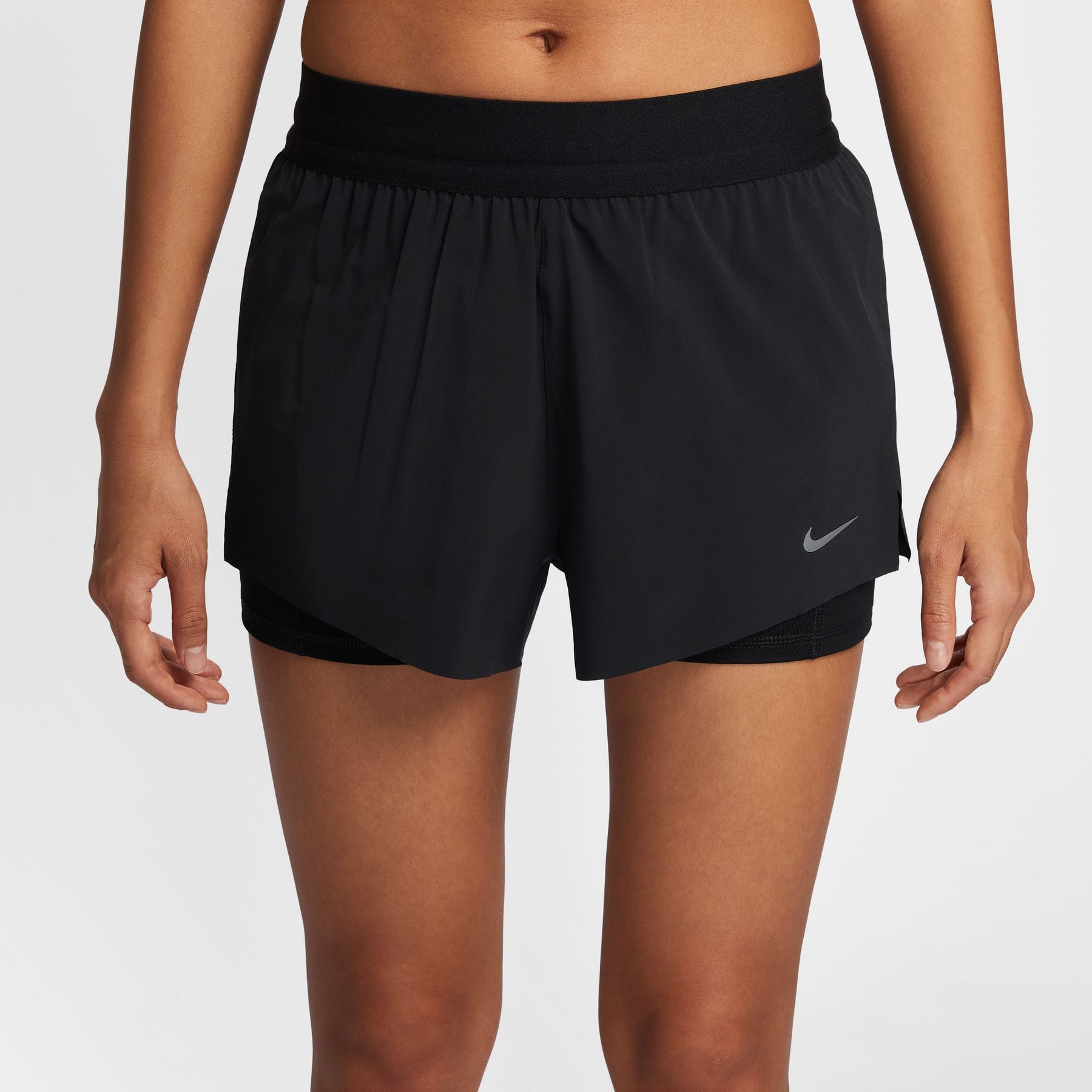 Quần Ngắn Thể Thao Chạy Bộ Nữ Nike As W Nk Swift Df Mr 2N1 Shrt