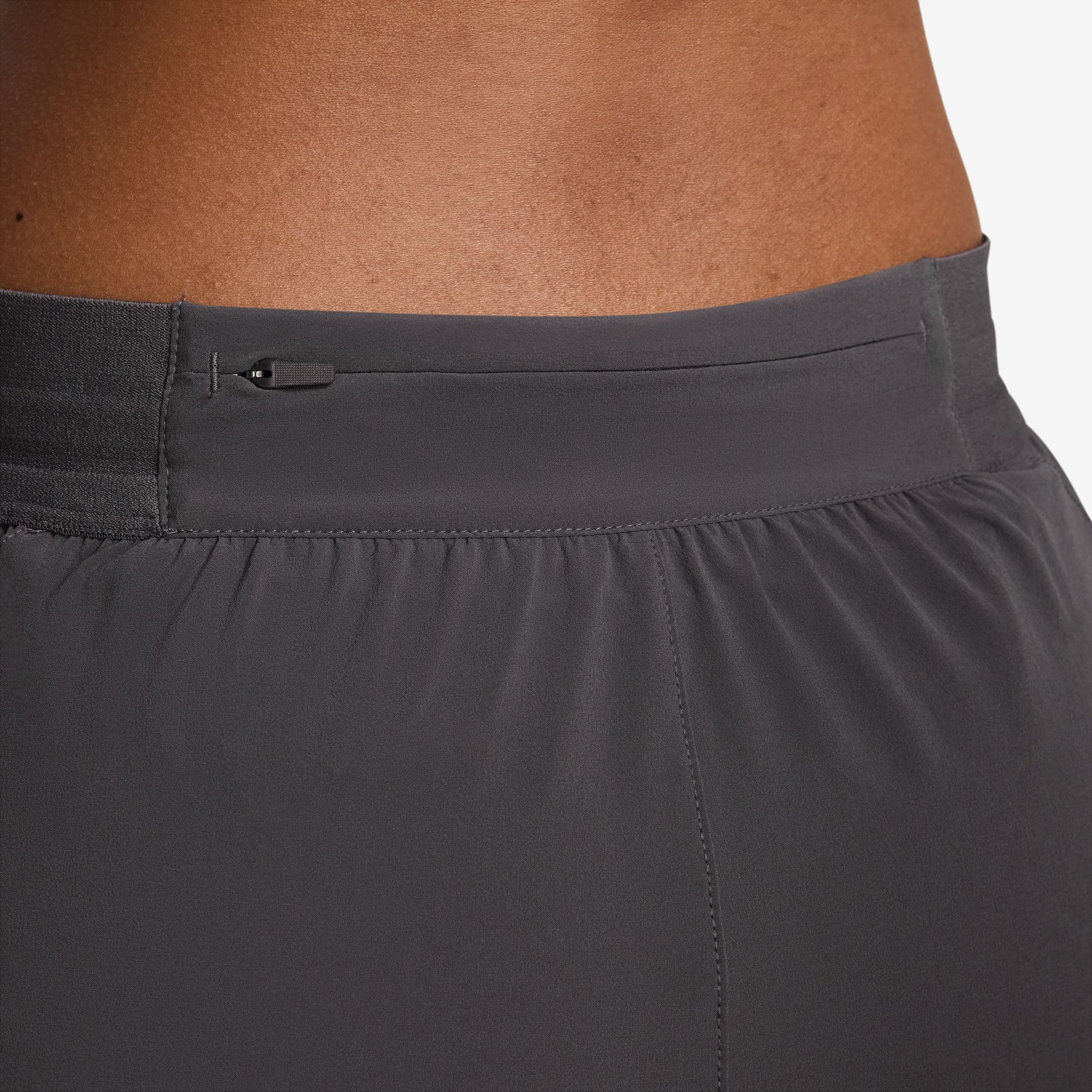 Quần Ngắn Thể Thao Chạy Bộ Nữ Nike As W Nk Swift Df Mr 2N1 Shrt