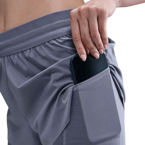 Quần Ngắn Thể Thao Chạy Bộ Nữ Nike As W Nk Swift Df Mr 2N1 Shrt