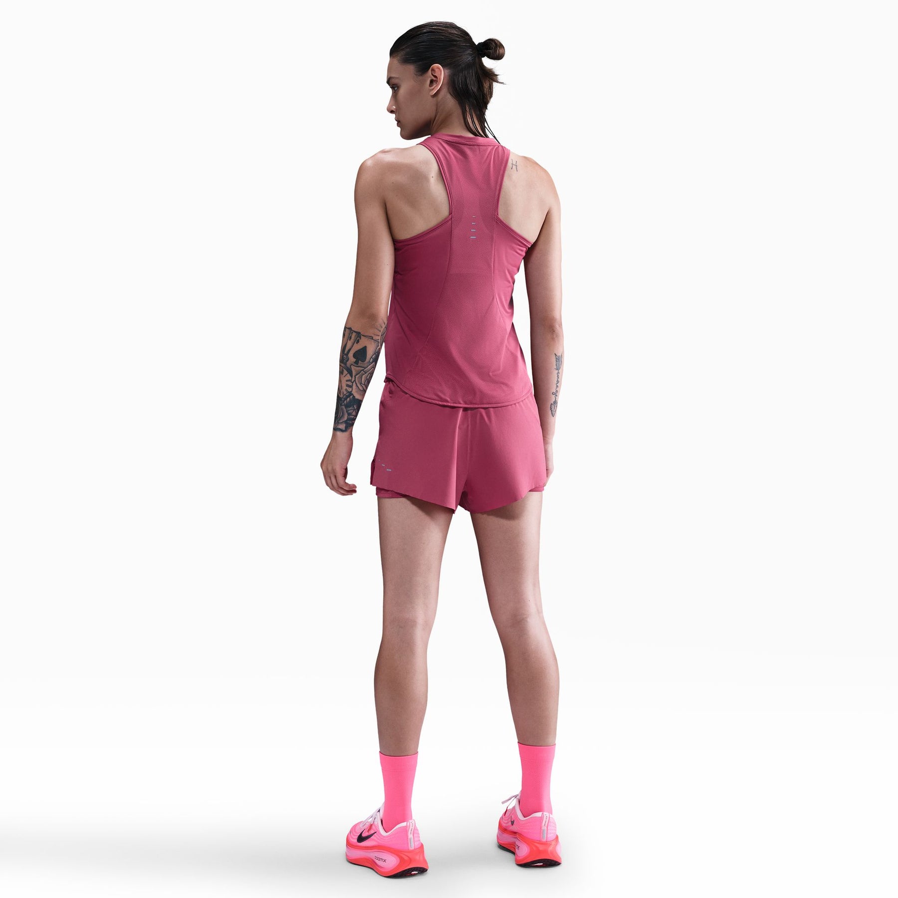 Quần Ngắn Thể Thao Chạy Bộ Nữ Nike As W Nk Swift Df Mr 2N1 Shrt