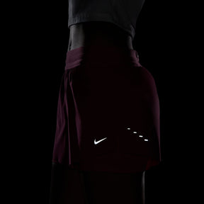 Quần Ngắn Thể Thao Chạy Bộ Nữ Nike As W Nk Swift Df Mr 2N1 Shrt