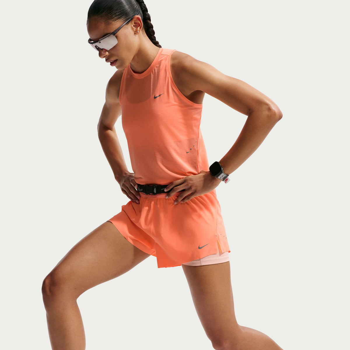 Quần Ngắn Thể Thao Chạy Bộ Nữ Nike As W Nk Swift Df Mr 2N1 Shrt
