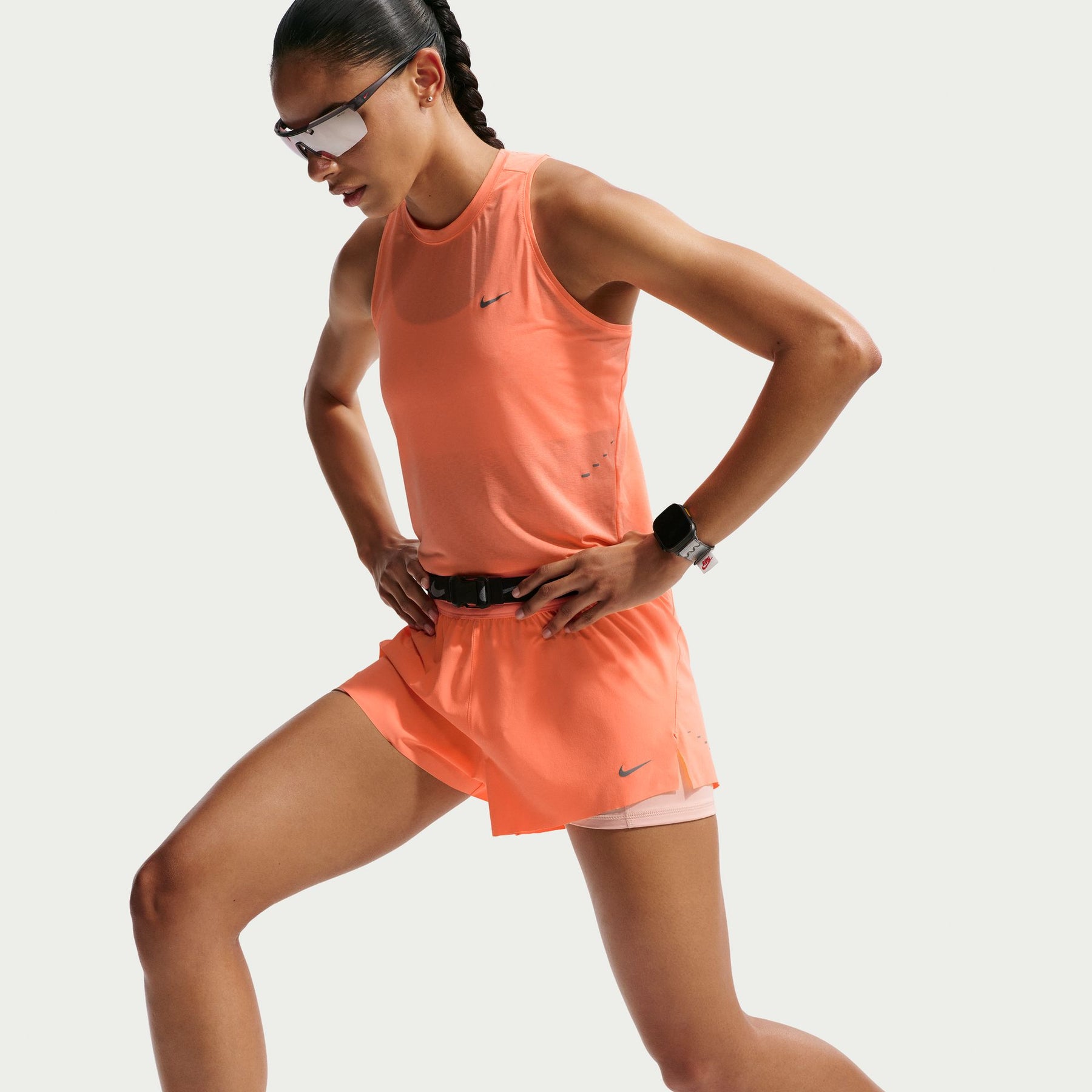 Quần Ngắn Thể Thao Chạy Bộ Nữ Nike As W Nk Swift Df Mr 2N1 Shrt