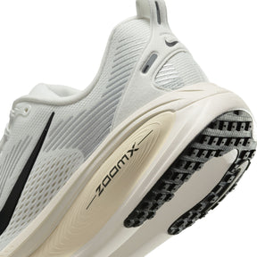 Giày Thể Thao Chạy Bộ Nam Nike Vomero 18