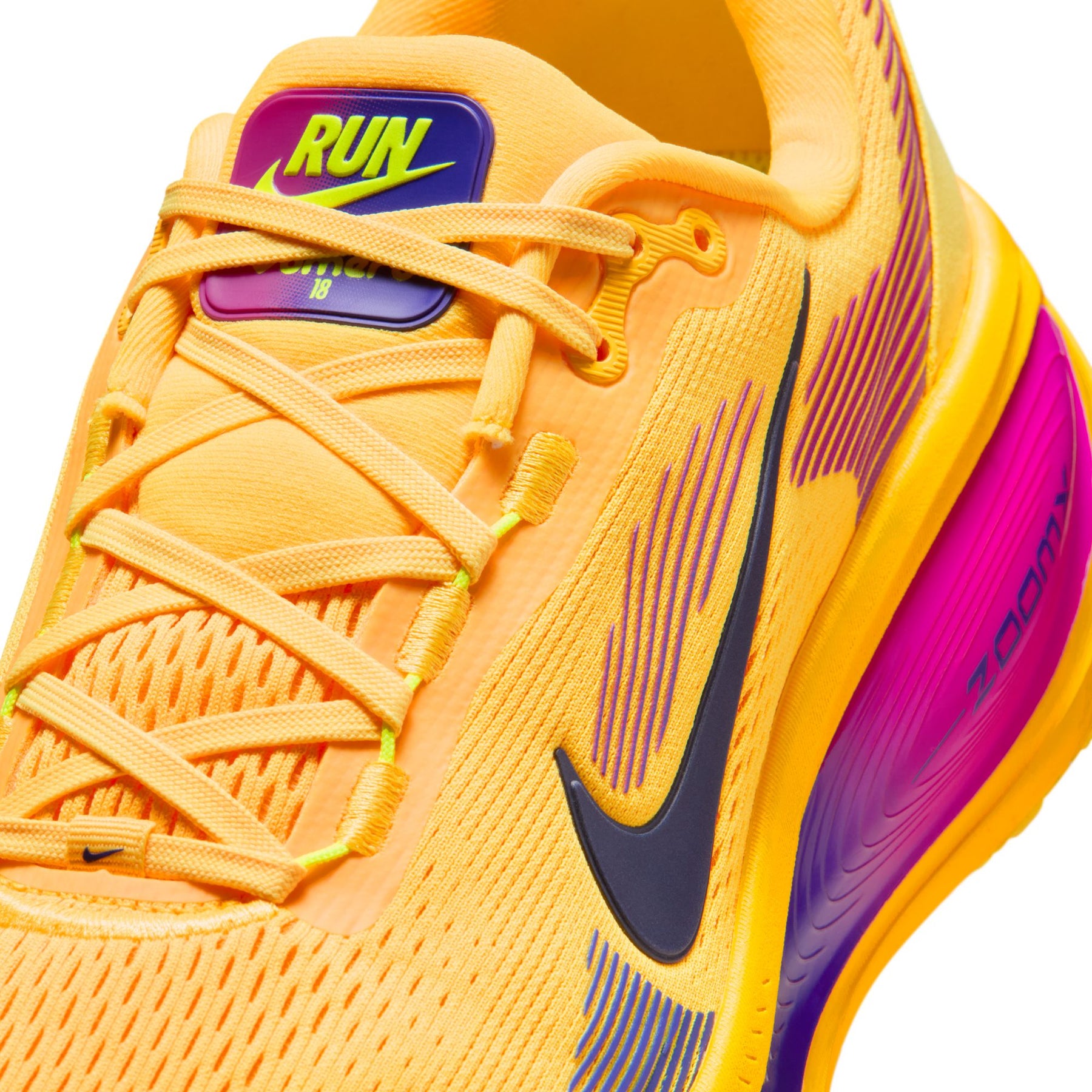 Giày Thể Thao Chạy Bộ Nam Nike Vomero 18