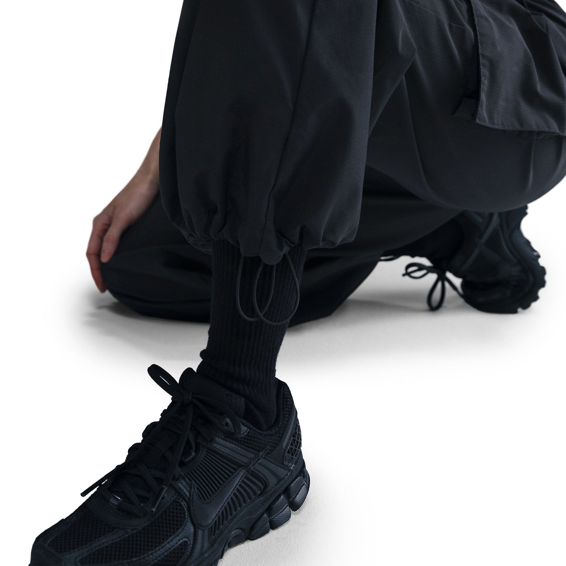 Quần Dài Thể Thao Thời Trang Nữ Nike As W Nsw Evrthng Wvn Mr Crgo P
