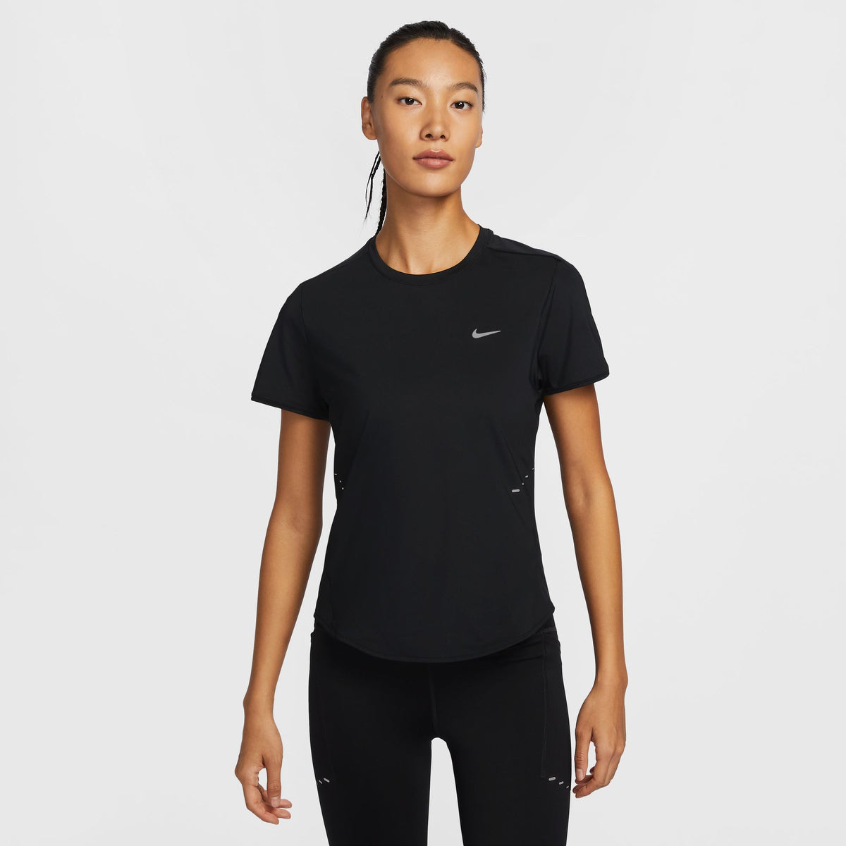 Áo Tay Ngắn Thể Thao Chạy Bộ Nữ Nike As W Nk Swift Df Ss Top