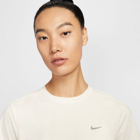 Áo Tay Ngắn Thể Thao Chạy Bộ Nữ Nike As W Nk Swift Df Ss Top
